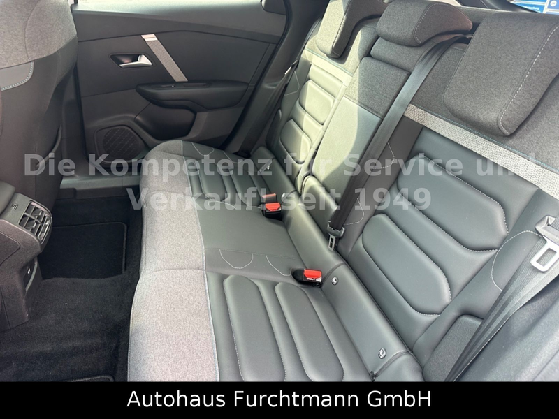 Citroen C4 Lim. Shine PureTech 131 — photo 14