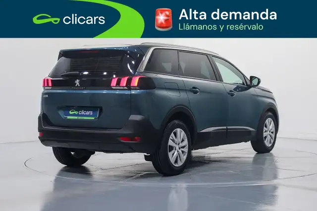 Peugeot 5008 view 5