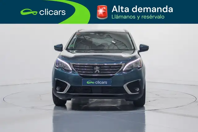 Peugeot 5008 view 2