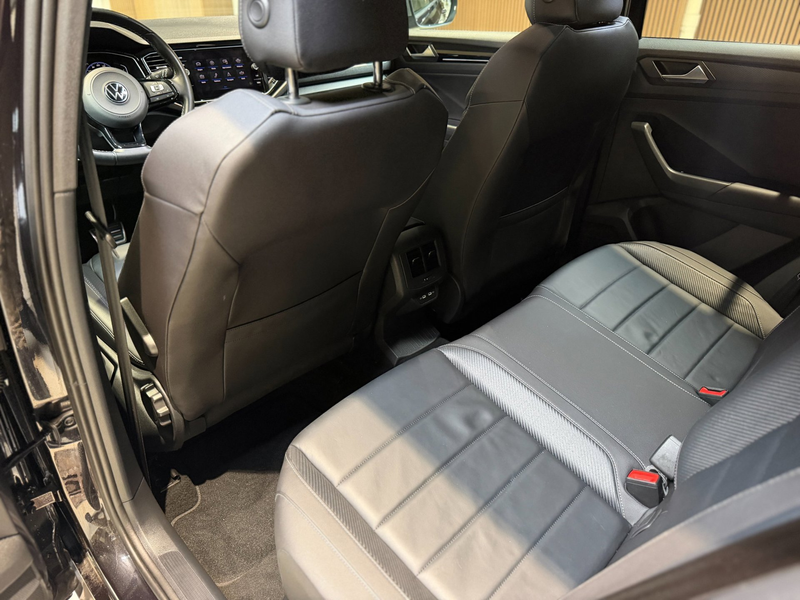 Volkswagen T-Roc R 2.0 TSI 4Motion Sport 300pk|Pano|Leder|Beats|Key — photo 42
