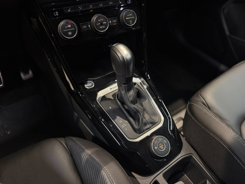 Volkswagen T-Roc R 2.0 TSI 4Motion Sport 300pk|Pano|Leder|Beats|Key — photo 23