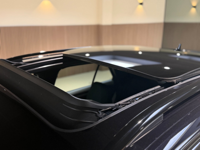 Volkswagen T-Roc R 2.0 TSI 4Motion Sport 300pk|Pano|Leder|Beats|Key — photo 14