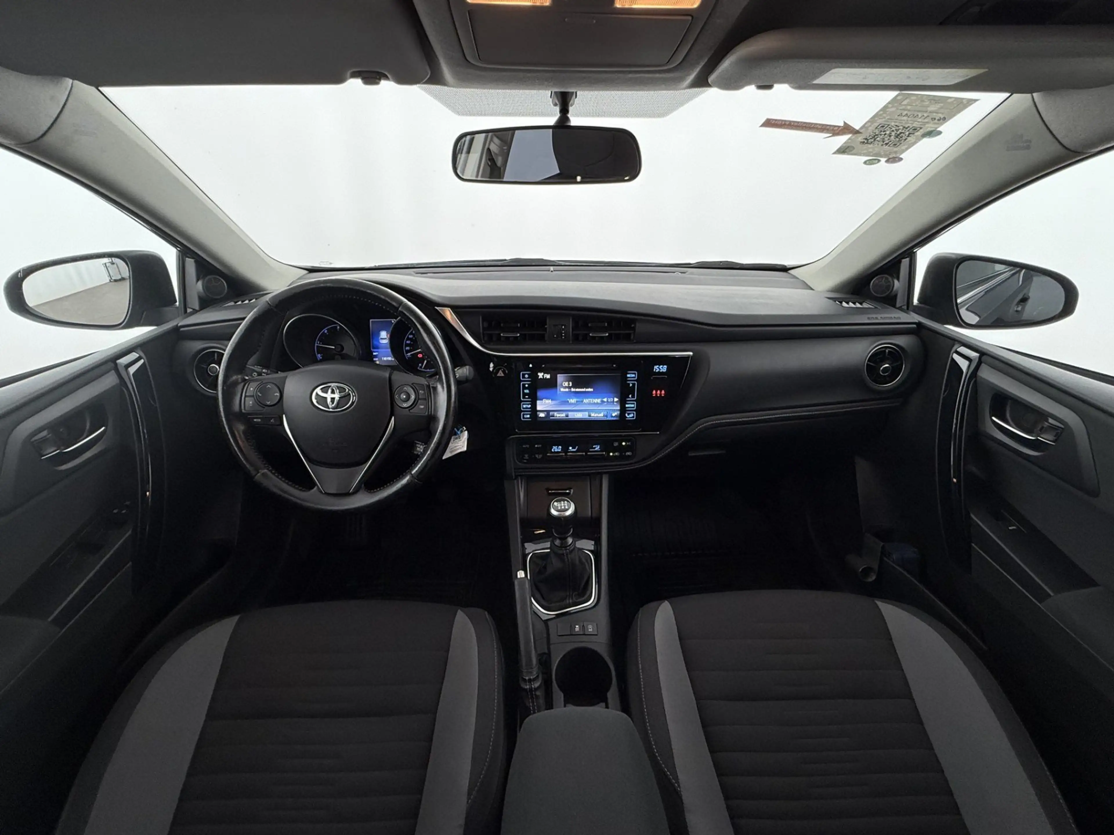Toyota Auris 1.6 D Comfort R-CAM TEMPOMAT KLIMA — photo 14