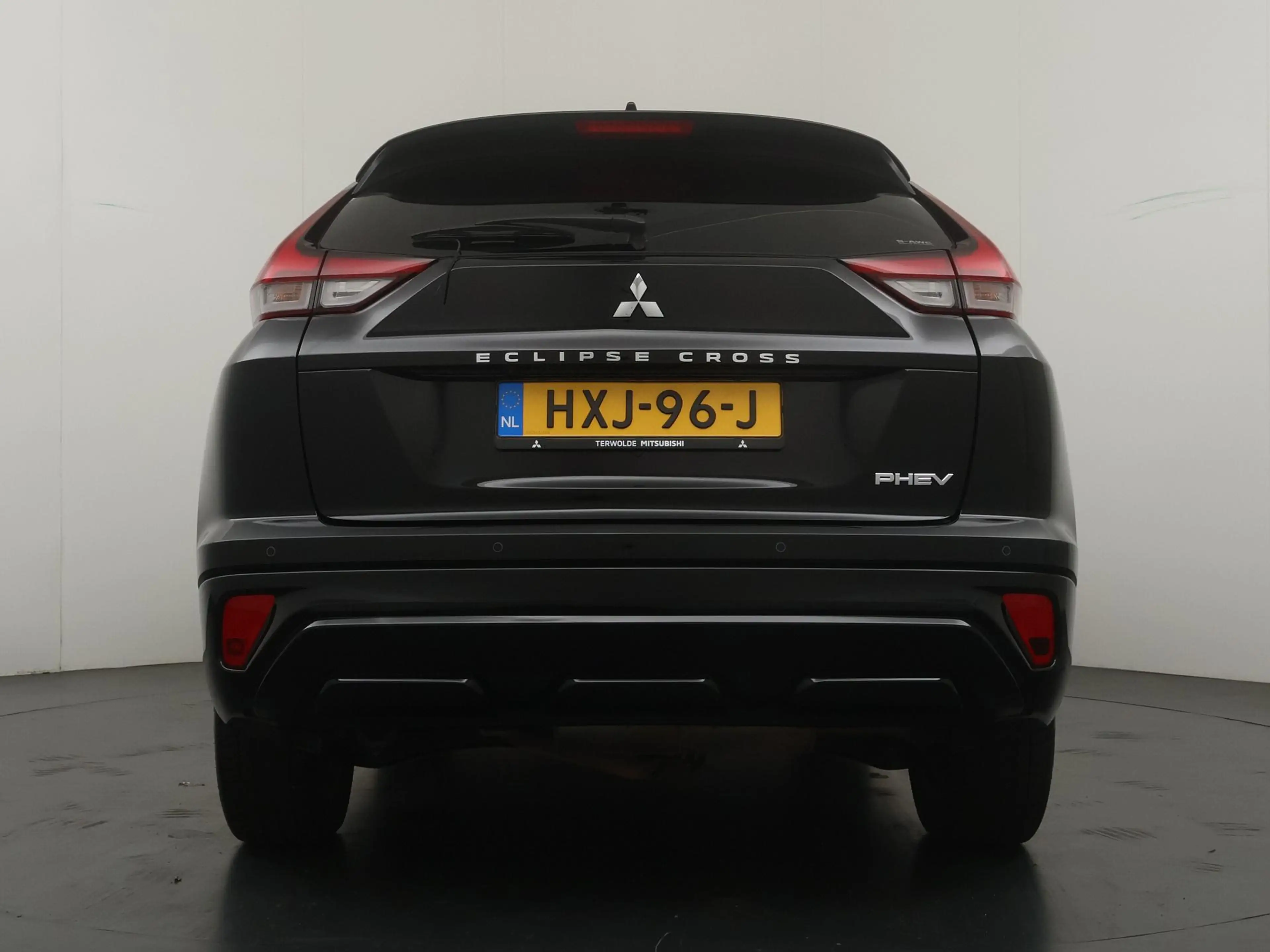 Mitsubishi Eclipse Cross 2.4 PHEV 188pk Business 4WD — photo 4