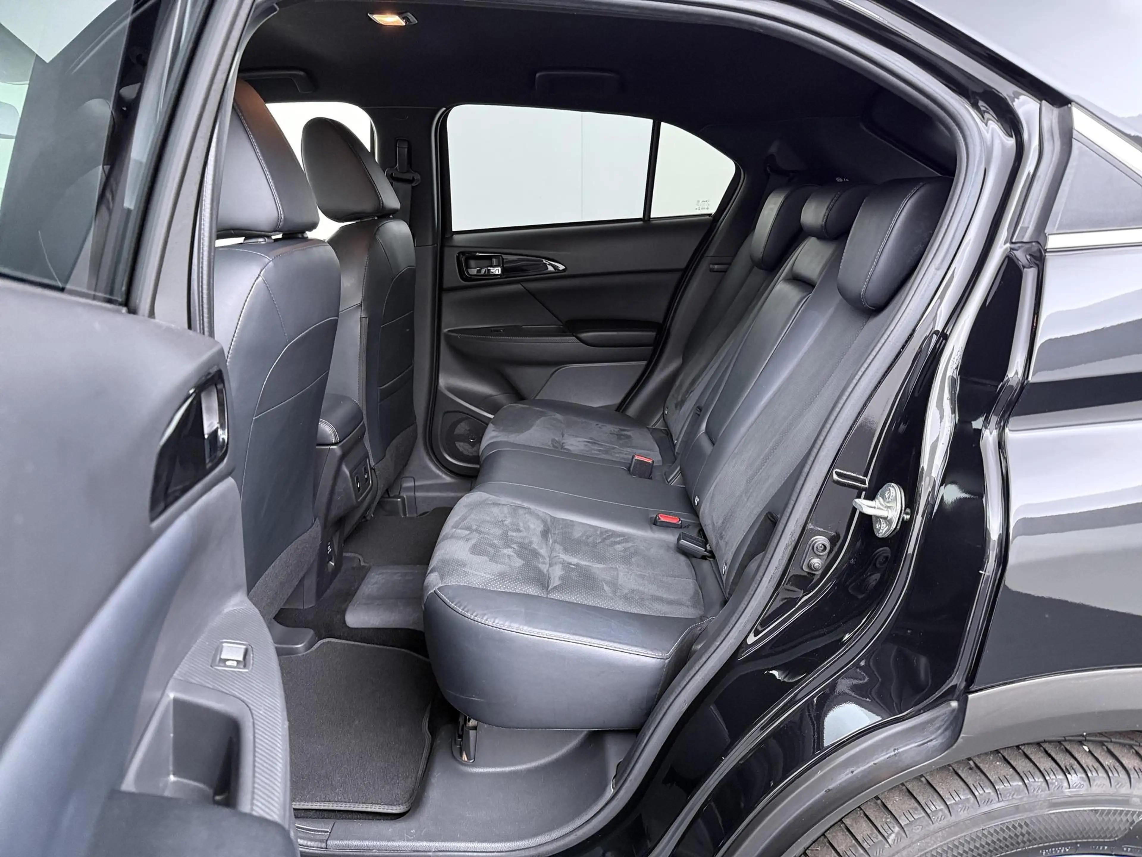 Mitsubishi Eclipse Cross 2.4 PHEV 188pk Business 4WD — photo 14