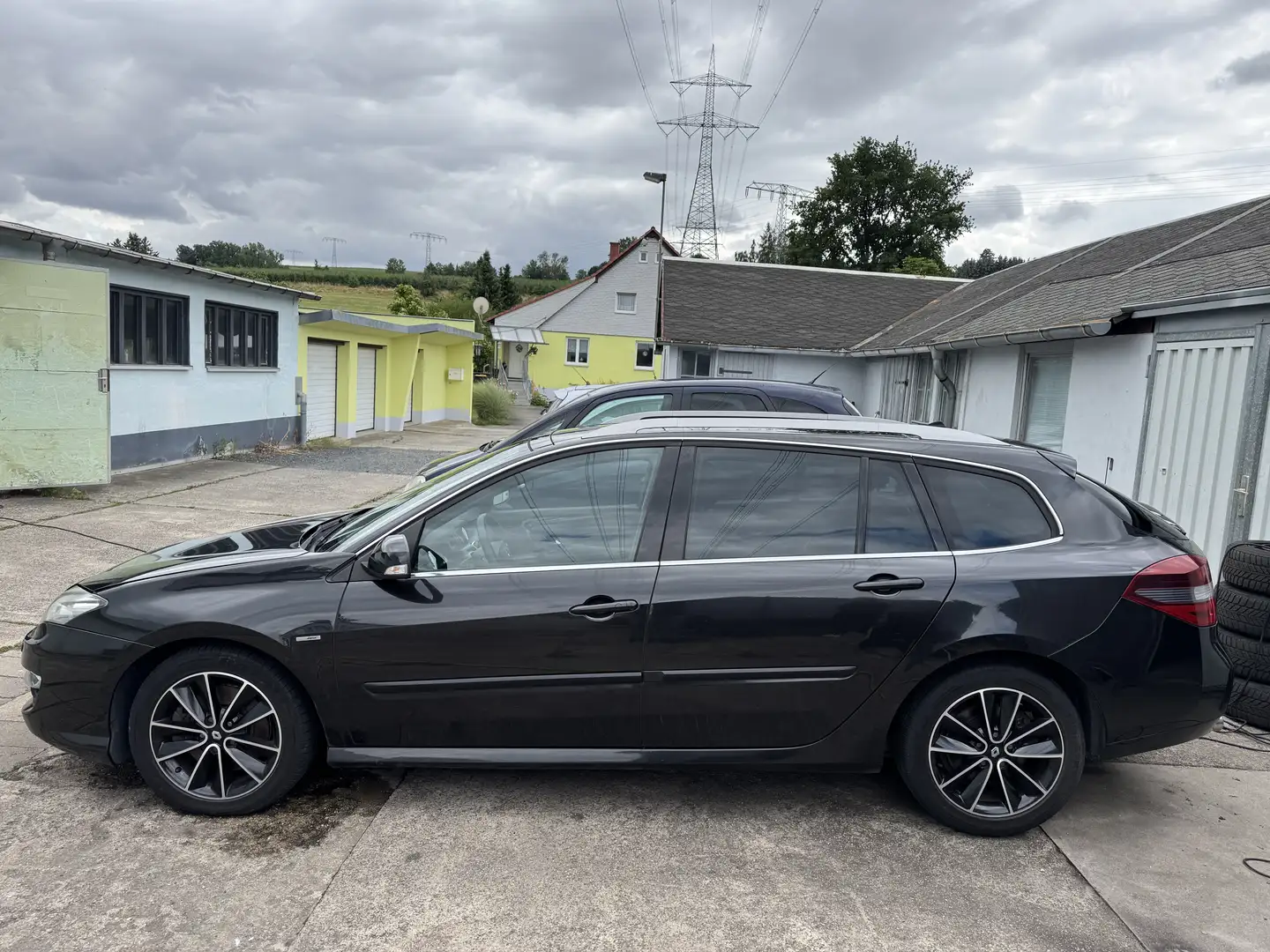Renault Laguna BOSE Edition Schwarz - 2
