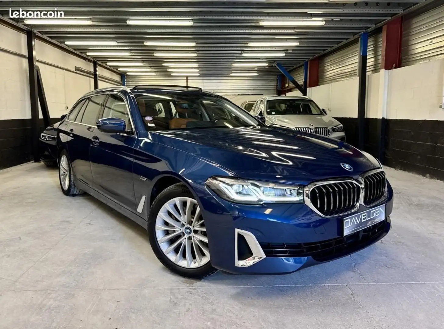BMW 530 Touring G31 LCI 530e 530ea Hybrid PHEV TwinPower T Bleu - 1