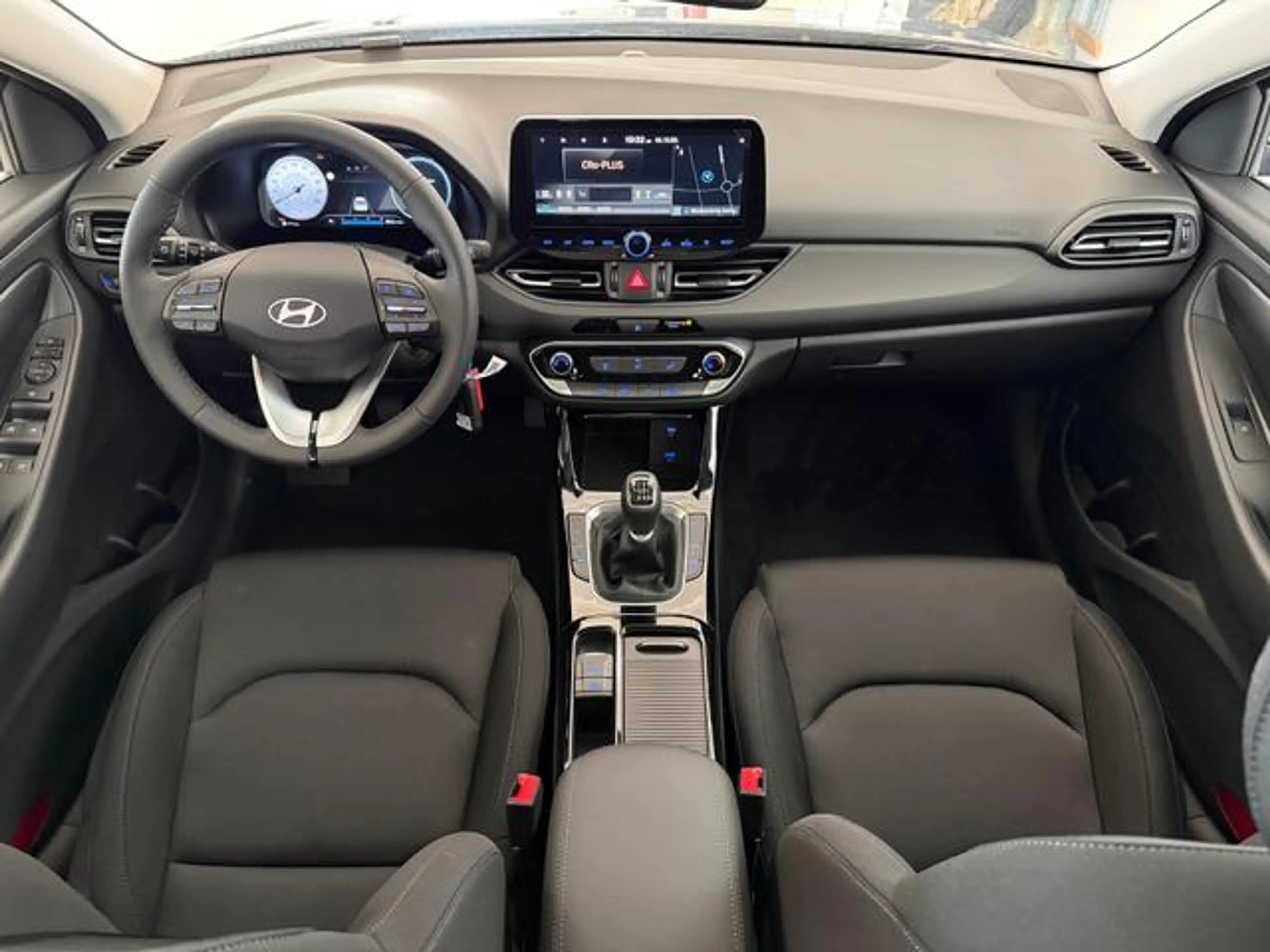 Hyundai i30 i30 Kombi Comfort 1.5 GDI / Navi / Tempomat / Si — photo 6