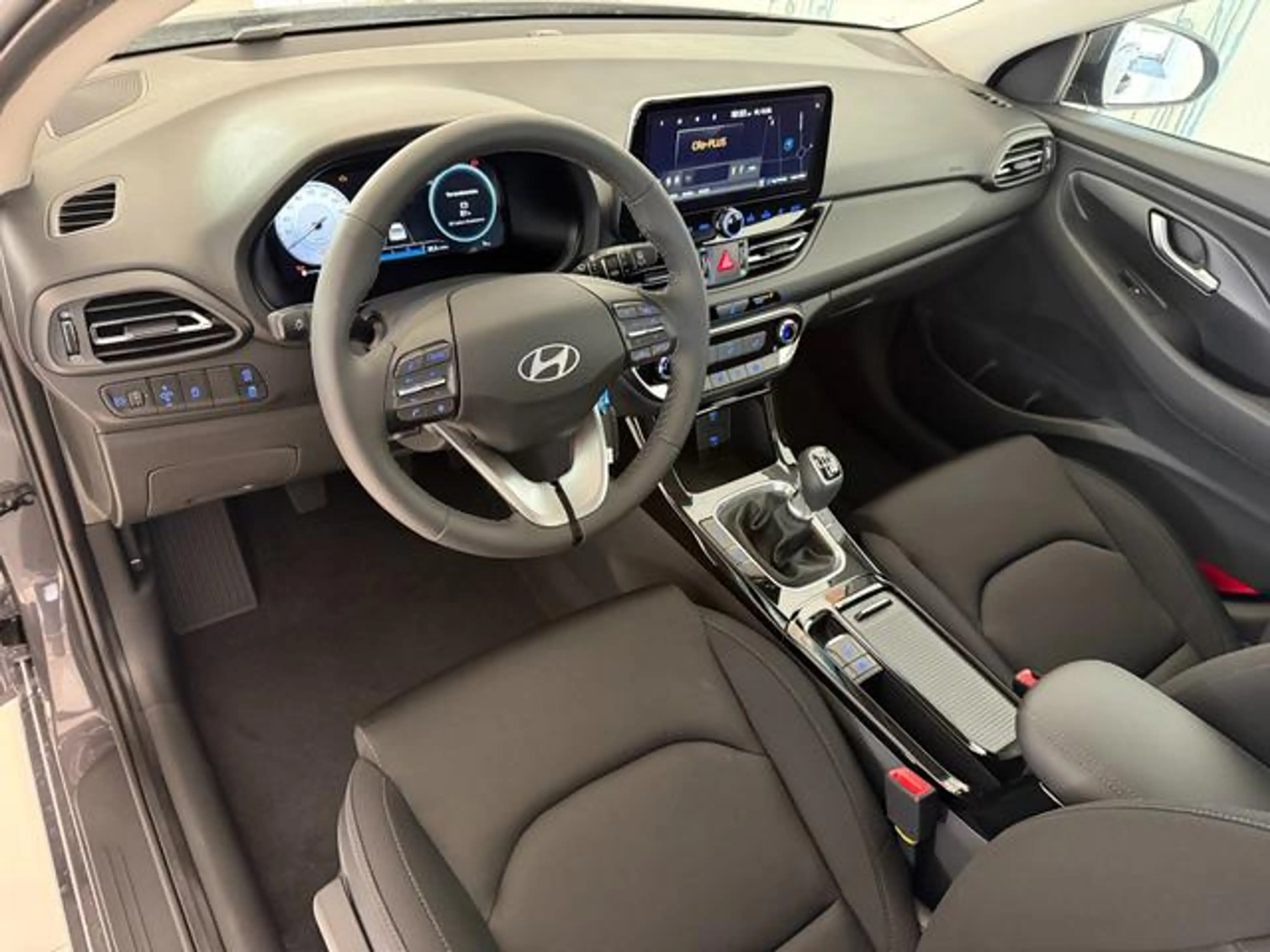 Hyundai i30 i30 Kombi Comfort 1.5 GDI / Navi / Tempomat / Si — photo 4