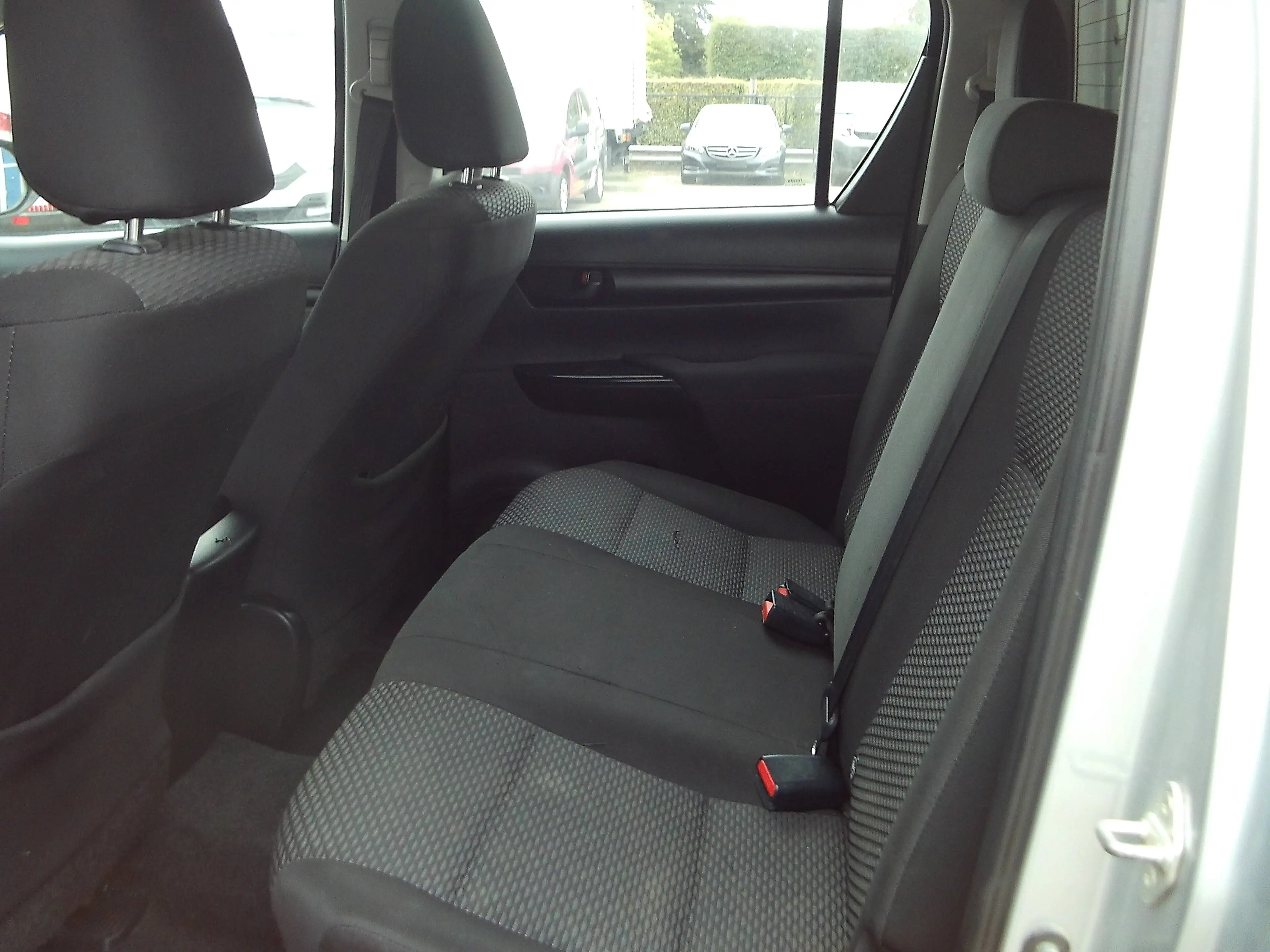 Toyota Hilux 2.4 D-4D 4WD Active — photo 6