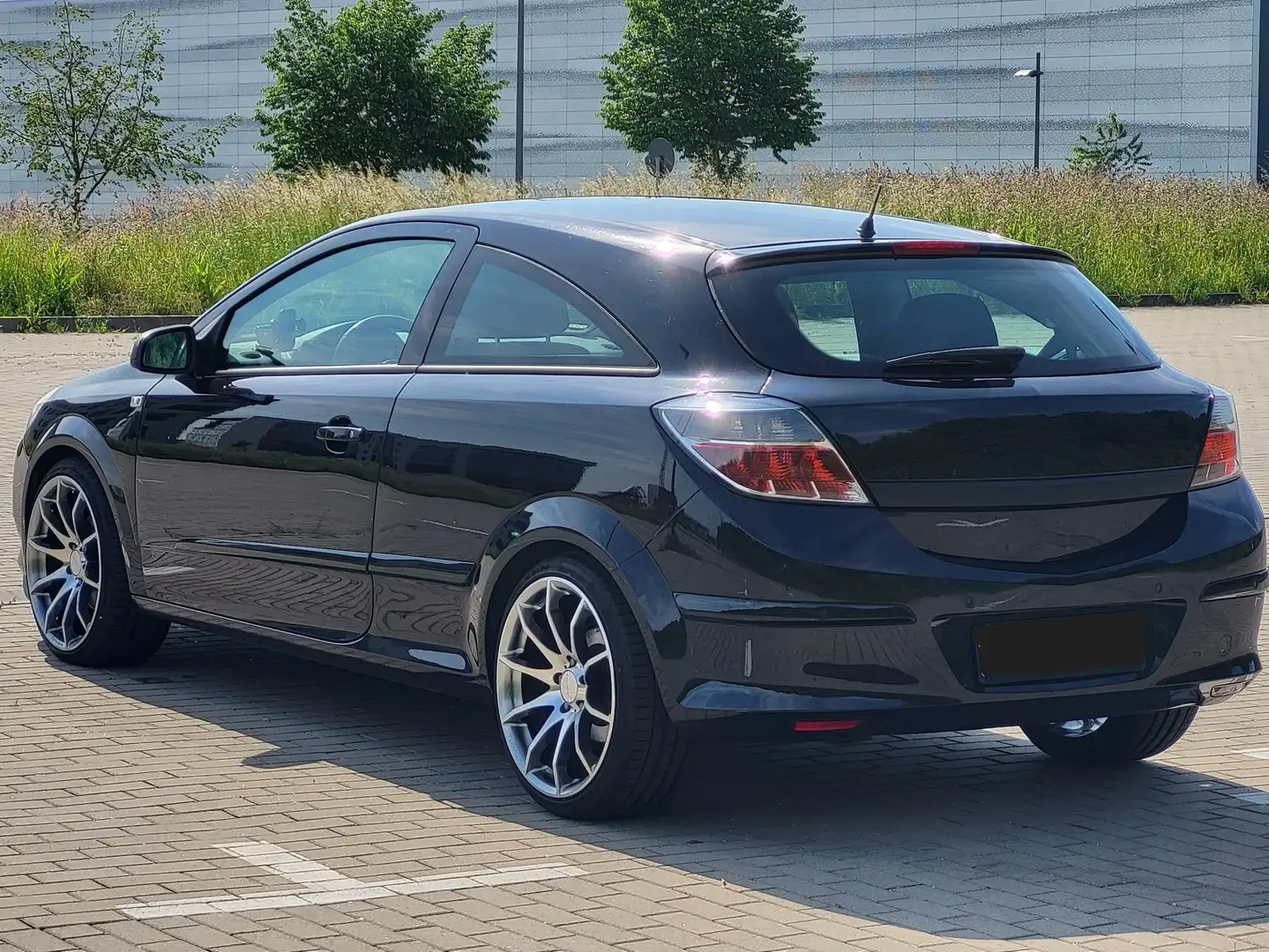 Opel Astra H GTC 1.6 - 8fach bereift - Technisch Top Schwarz - 2