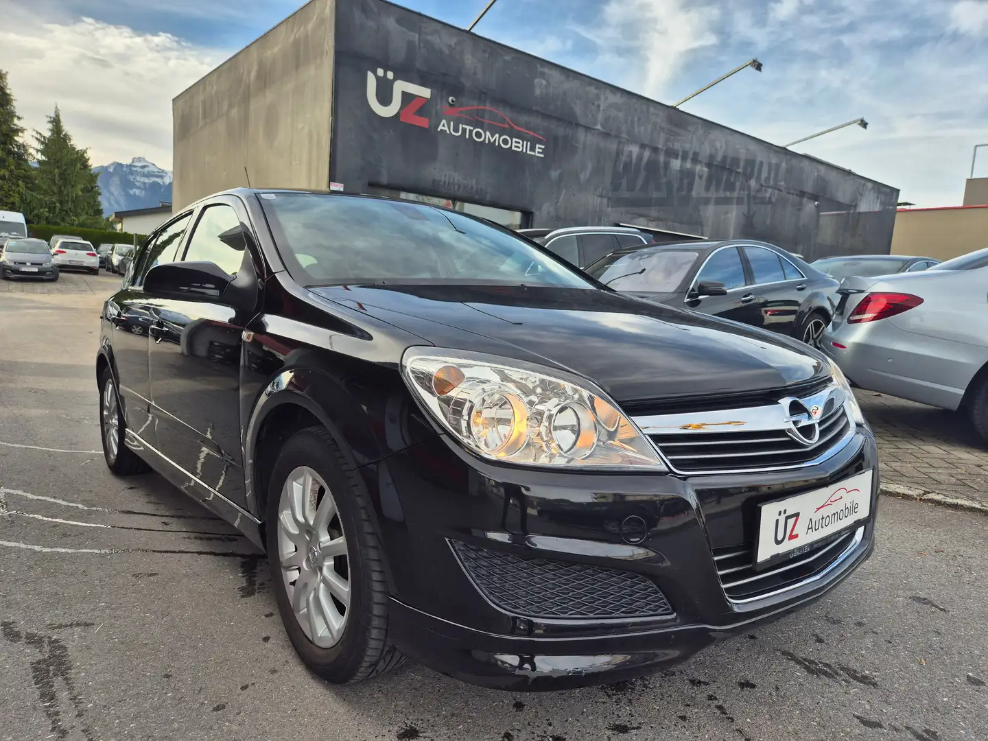 Opel Astra *** 1. Besitz *** NUR 47 Tkm!! Edition Noir - 2
