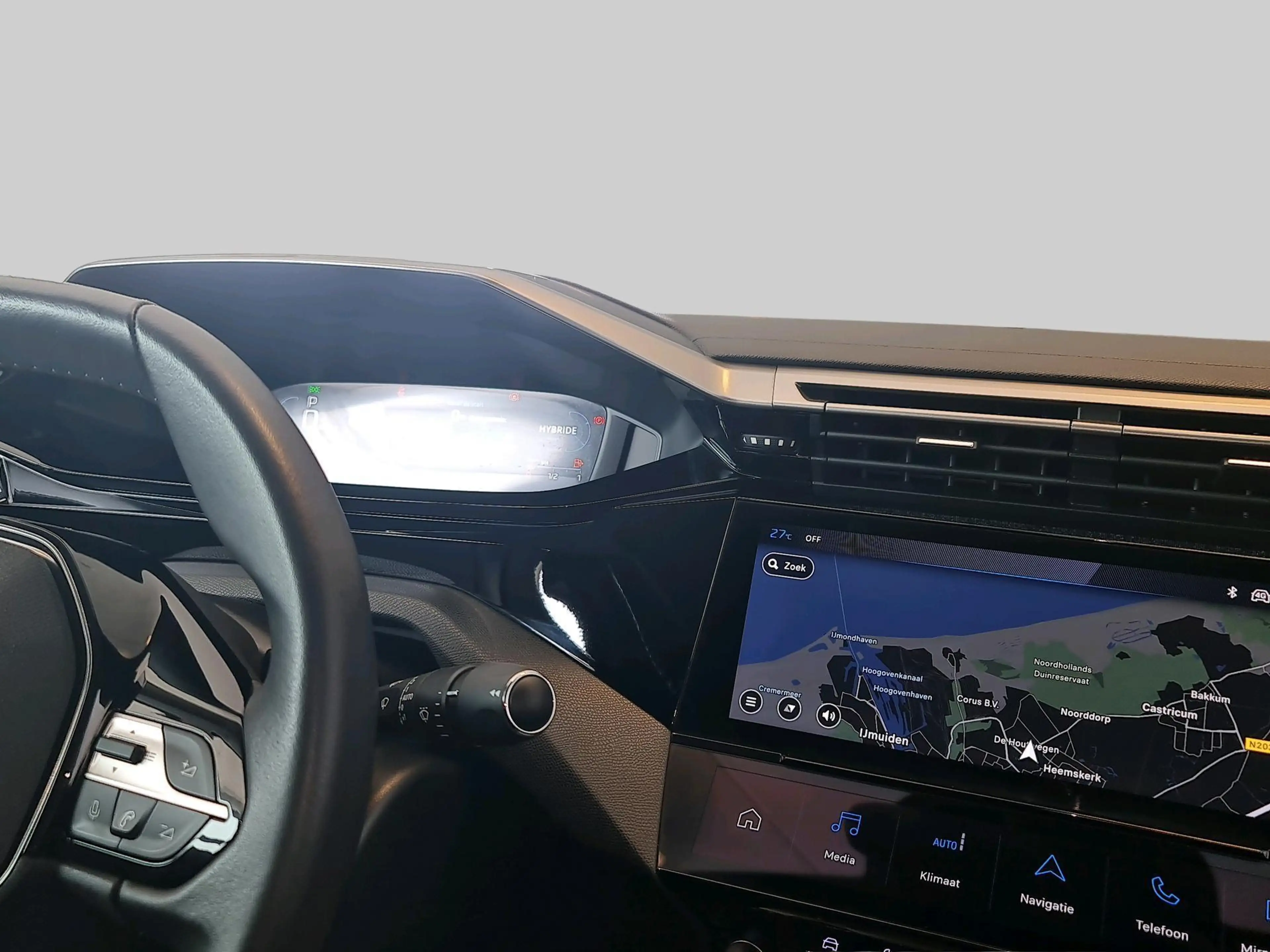 Peugeot 408 1.6Plug-in Hybrid Allure — photo 5