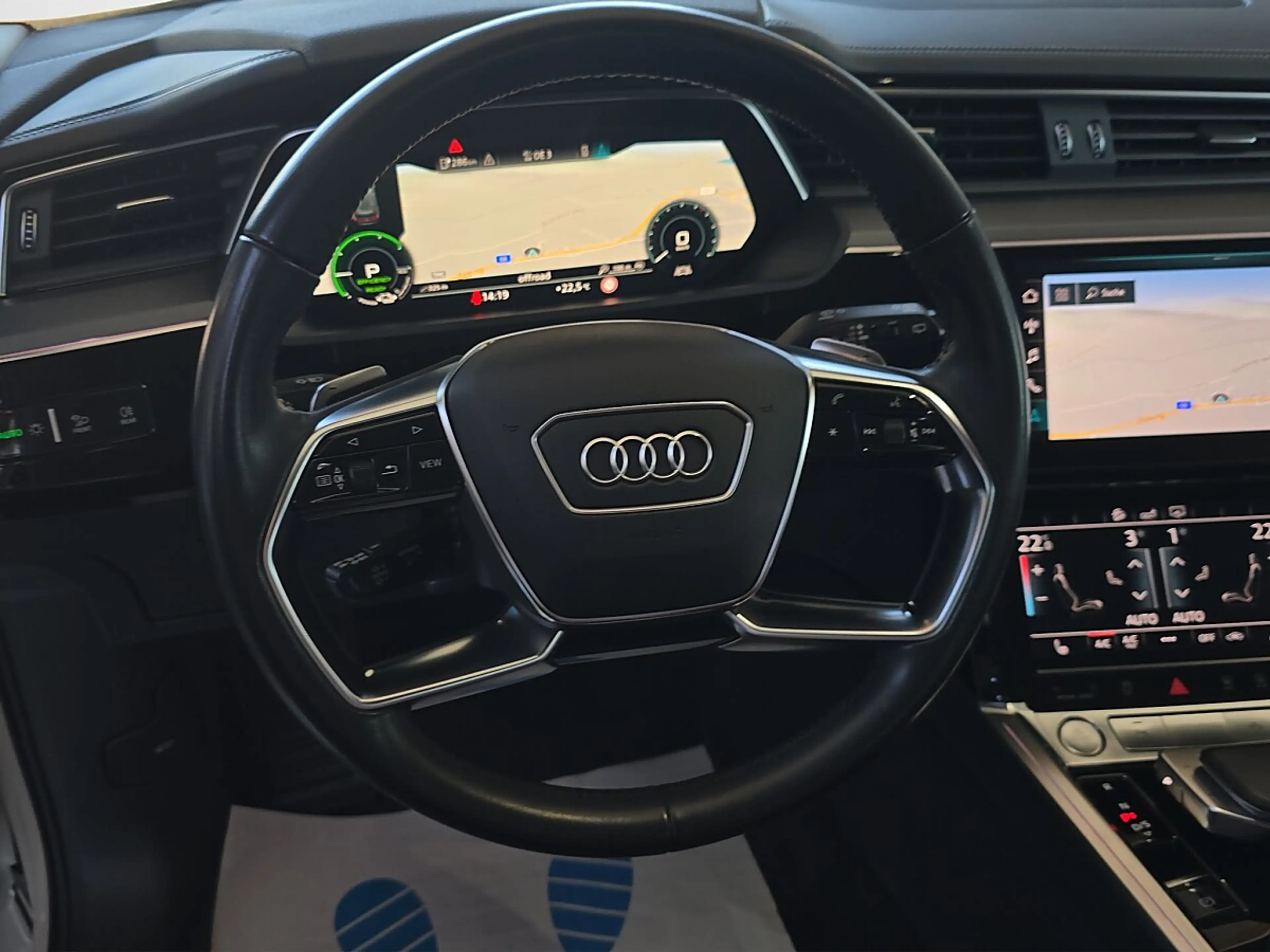 Audi e-tron 55 qua. Adv.*B&O*ACC*Virt.C*GARANTIE* — photo 13