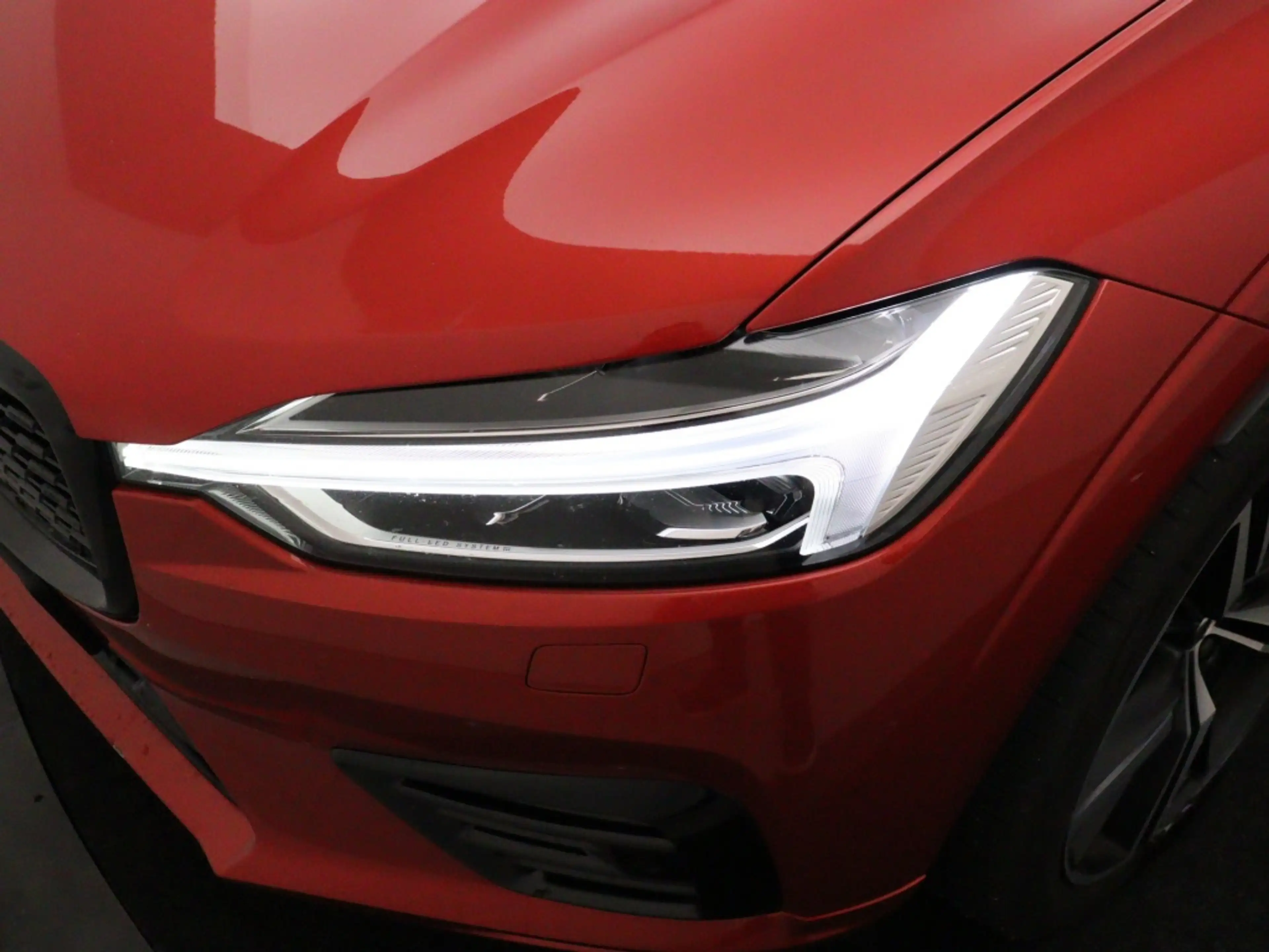 Volvo XC60 T6 PLUG-IN HYBRID R-DESIGN TREKHAAK SCHUIFDAK 21IN — photo 11