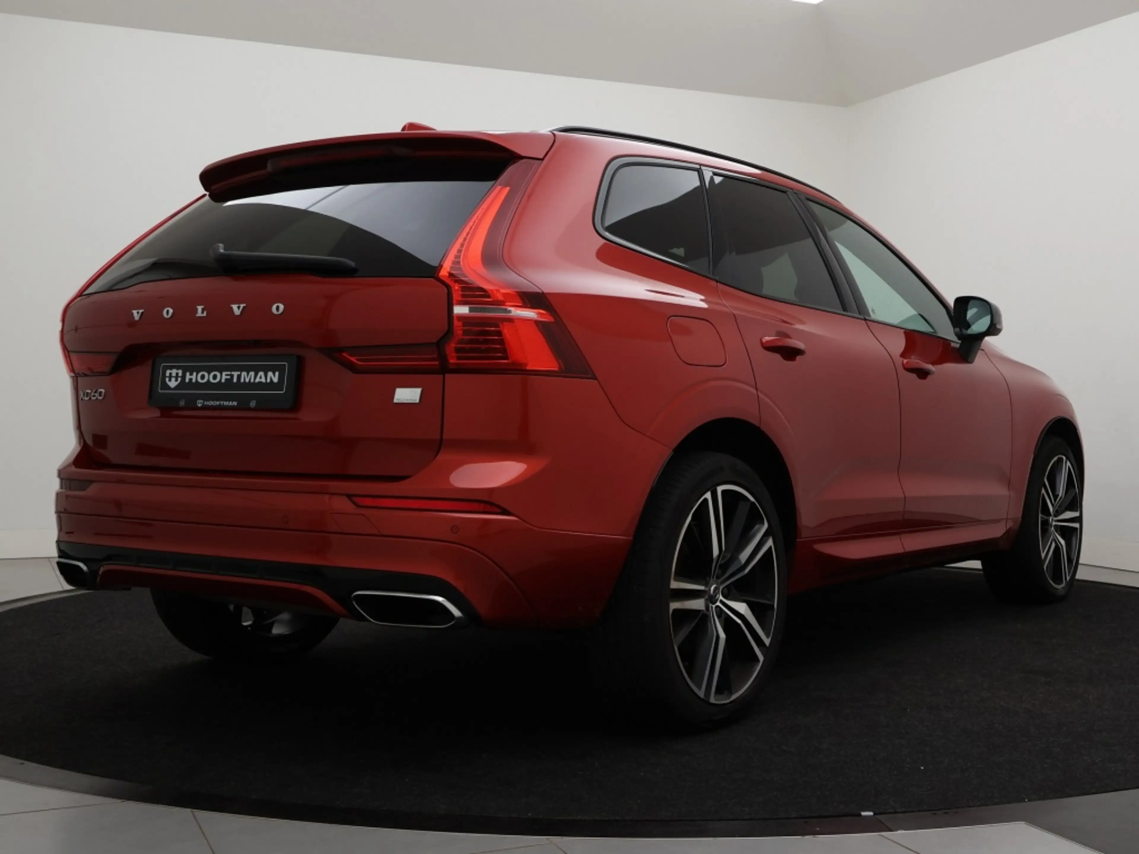 Volvo XC60 T6 PLUG-IN HYBRID R-DESIGN TREKHAAK SCHUIFDAK 21IN — photo 4