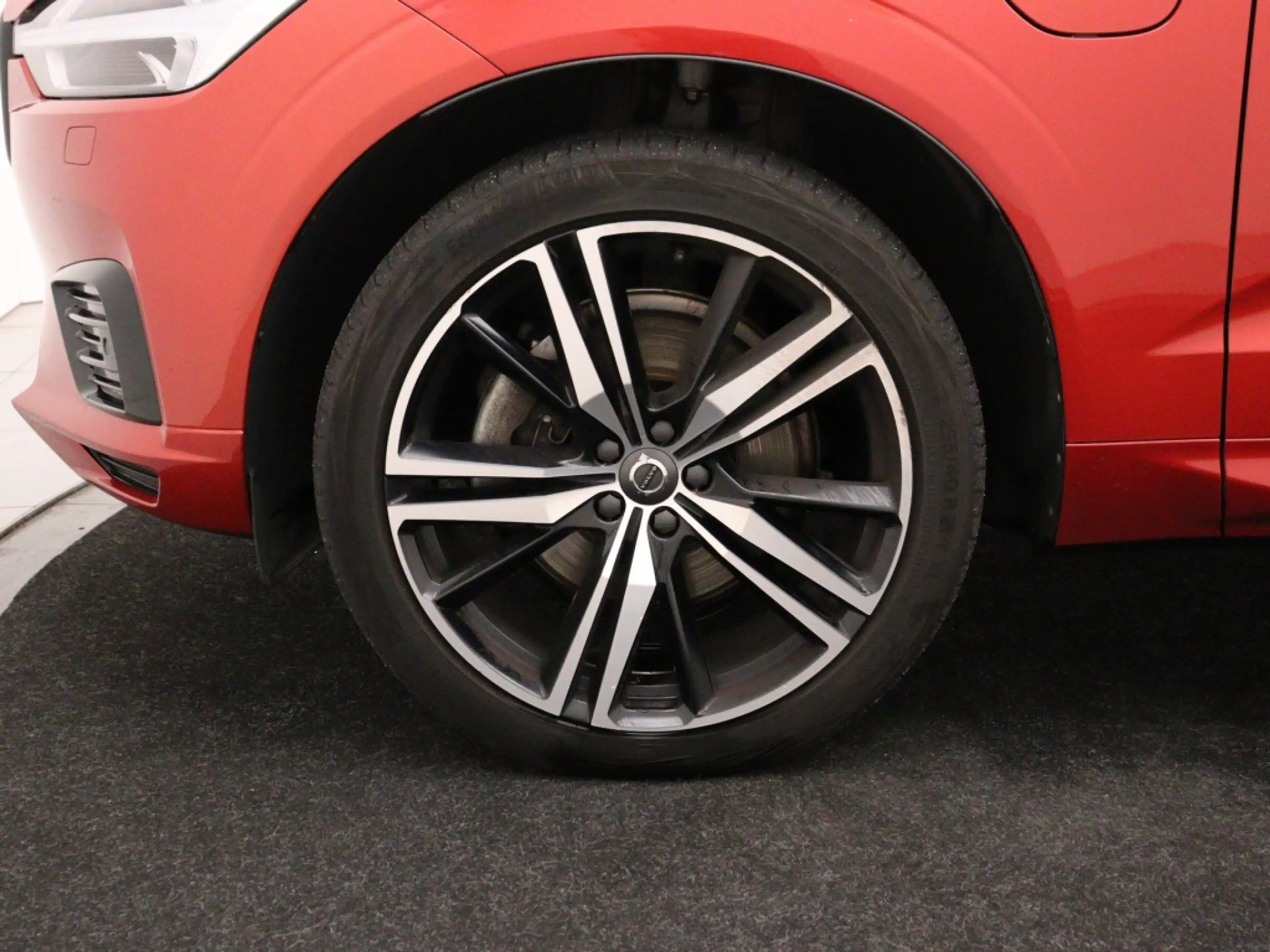 Volvo XC60 T6 PLUG-IN HYBRID R-DESIGN TREKHAAK SCHUIFDAK 21IN — photo 8
