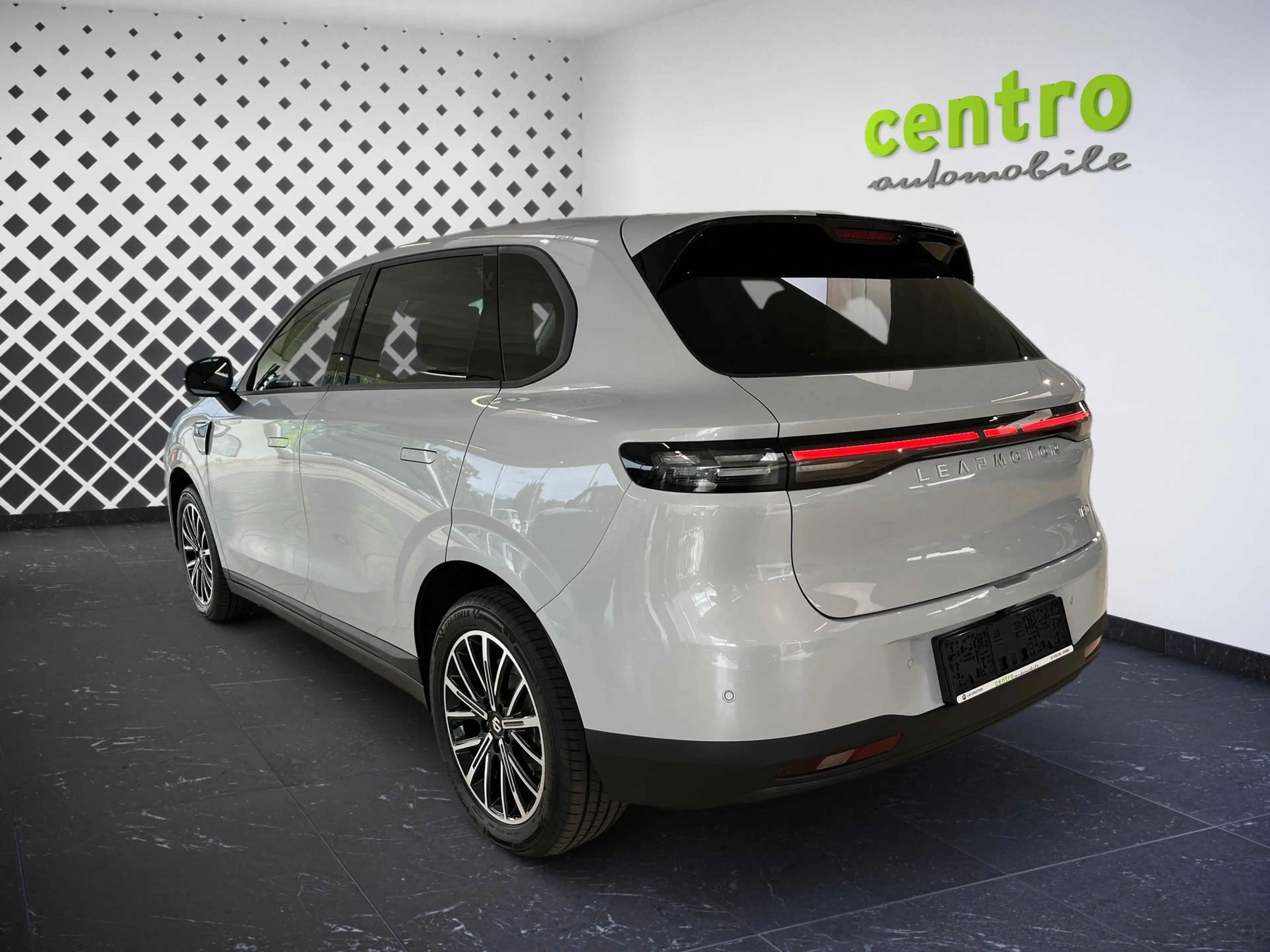 Leapmotor B10 B10 HYBRID EV - Design — photo 13
