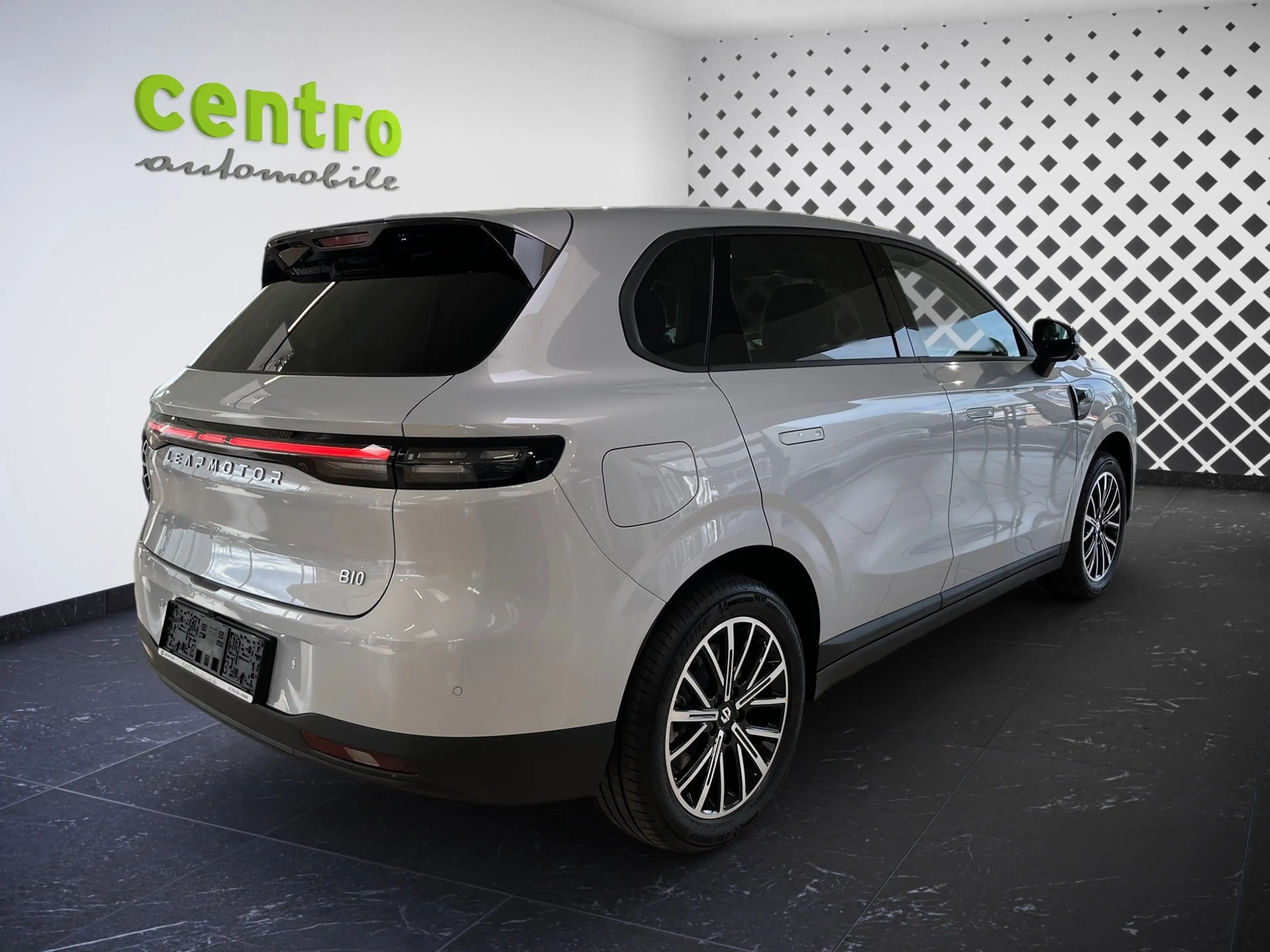Leapmotor B10 B10 HYBRID EV - Design — photo 7