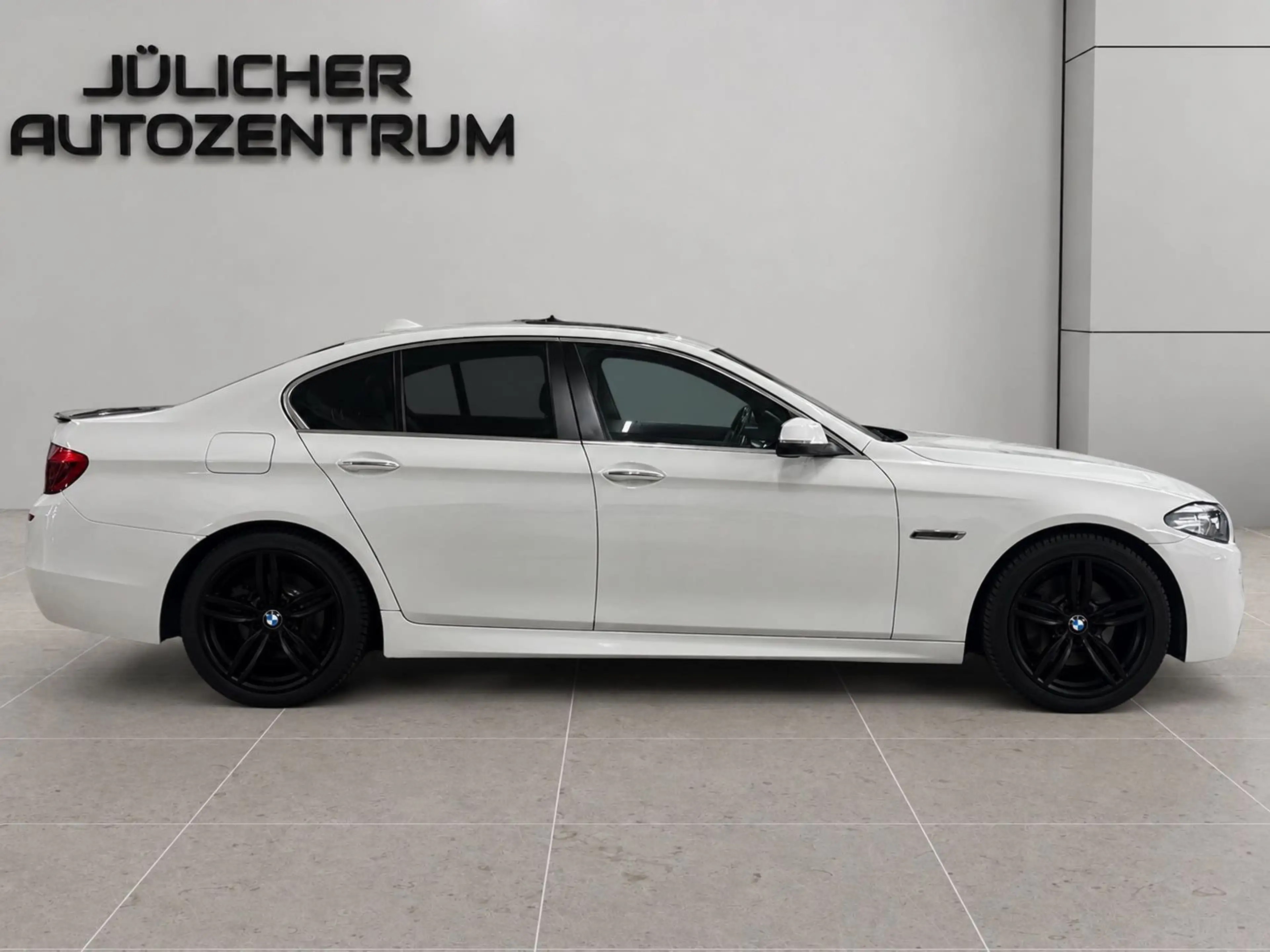 BMW 535 i Aut. M Sport, Allwetterreifen, Insp. Neu — photo 2
