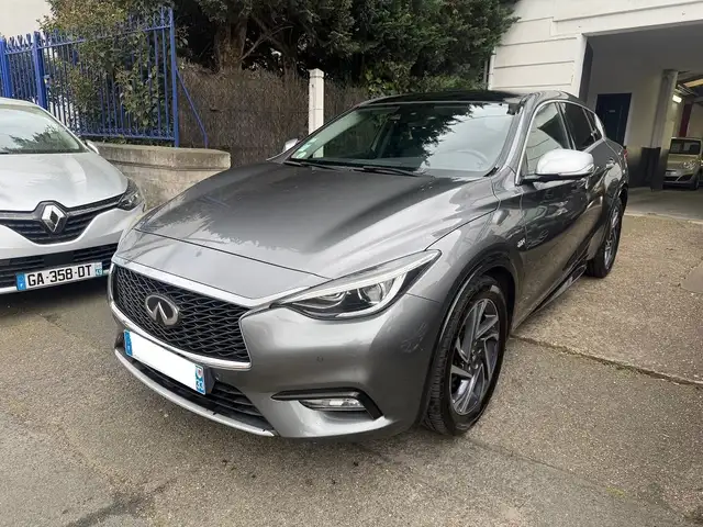 Infiniti Q30 Q30 2.2d 170 7DCT AWD Premium