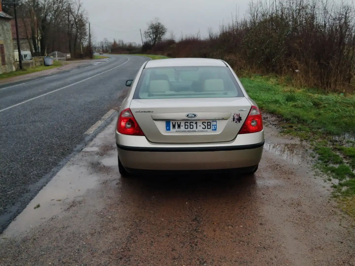 Ford Mondeo 2.0 TDCi - 130 Ghia 5-Tronic A - 2