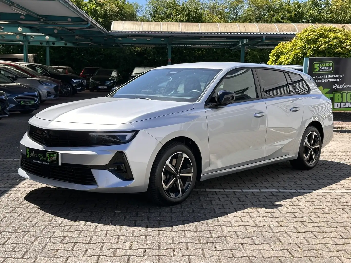 Opel Astra Sports Tourer 1.2 Turbo GS *beh.Lenk*360° Silber - 2