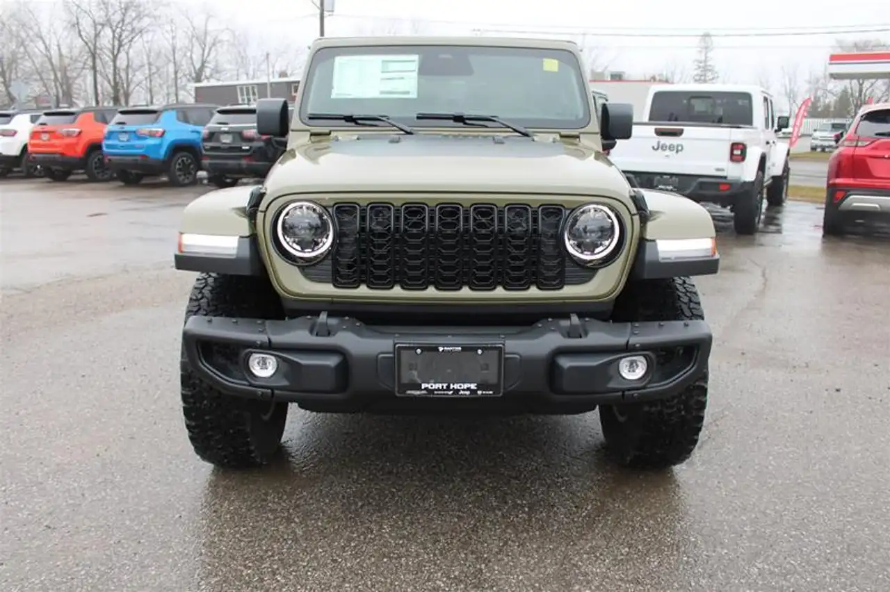 Jeep Wrangler снимка Jeep Wrangler