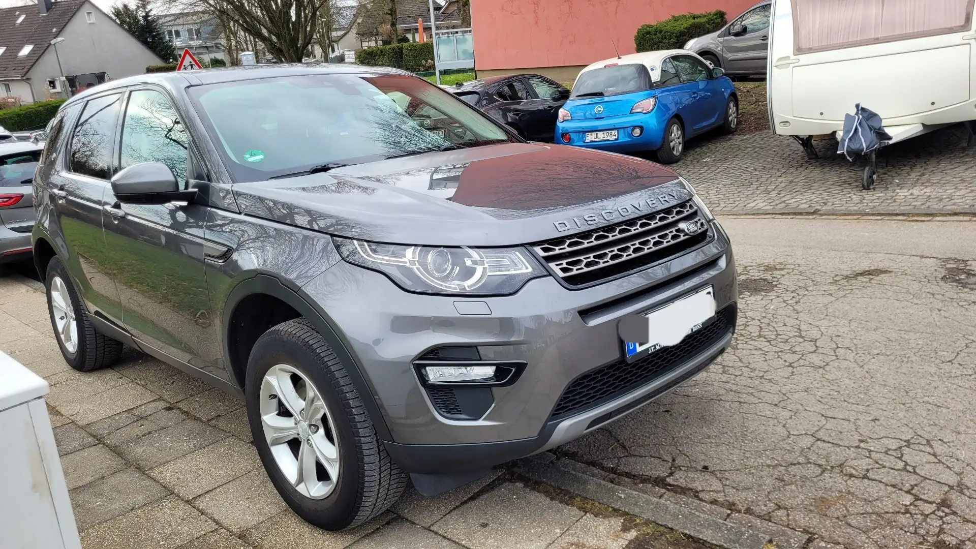 Land Rover Discovery Sport SE AWD Grau - 2