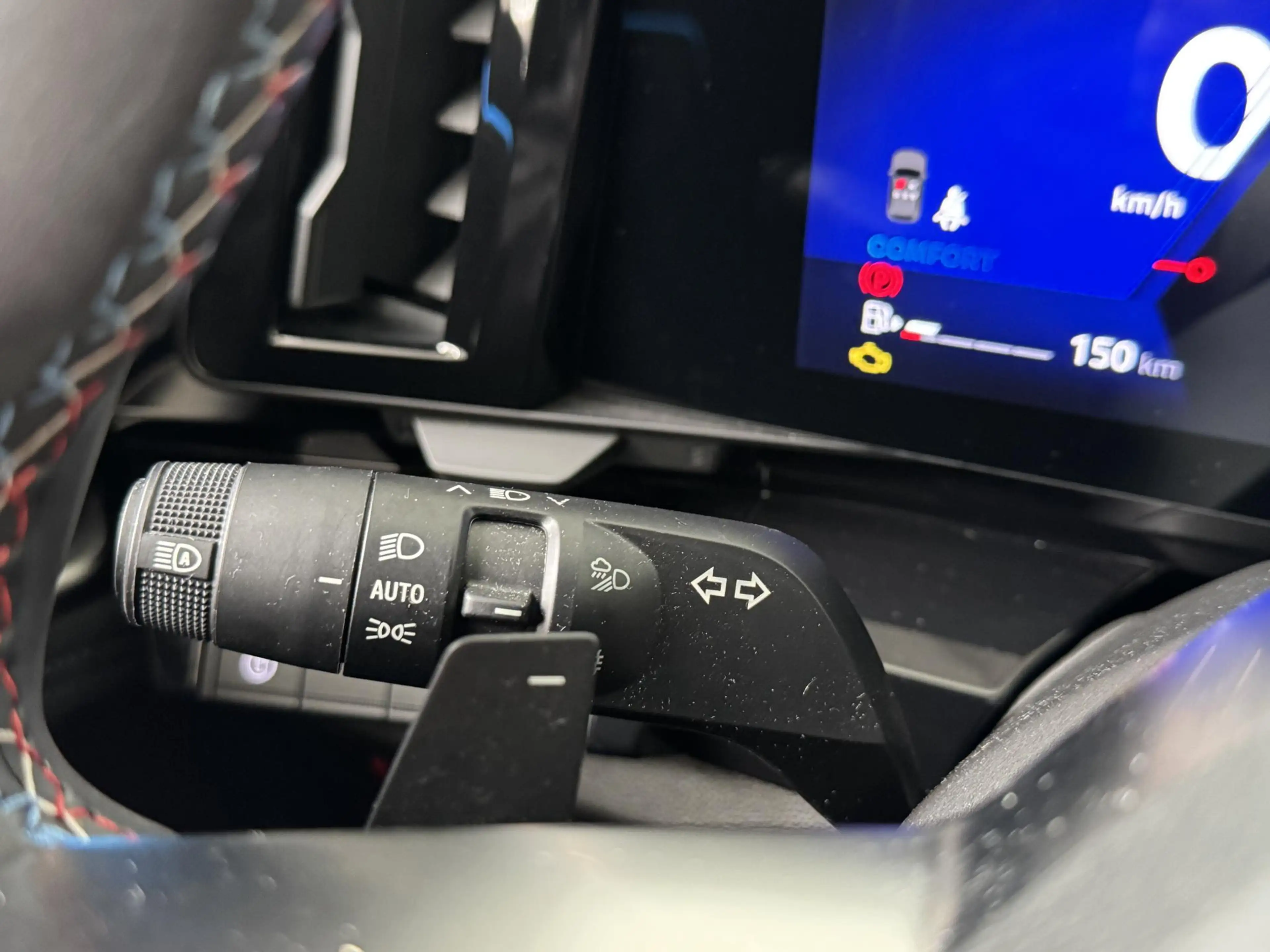 Renault Austral 1.2 E-Tech full hybrid 200 Techno Esprit Alpine | — photo 19