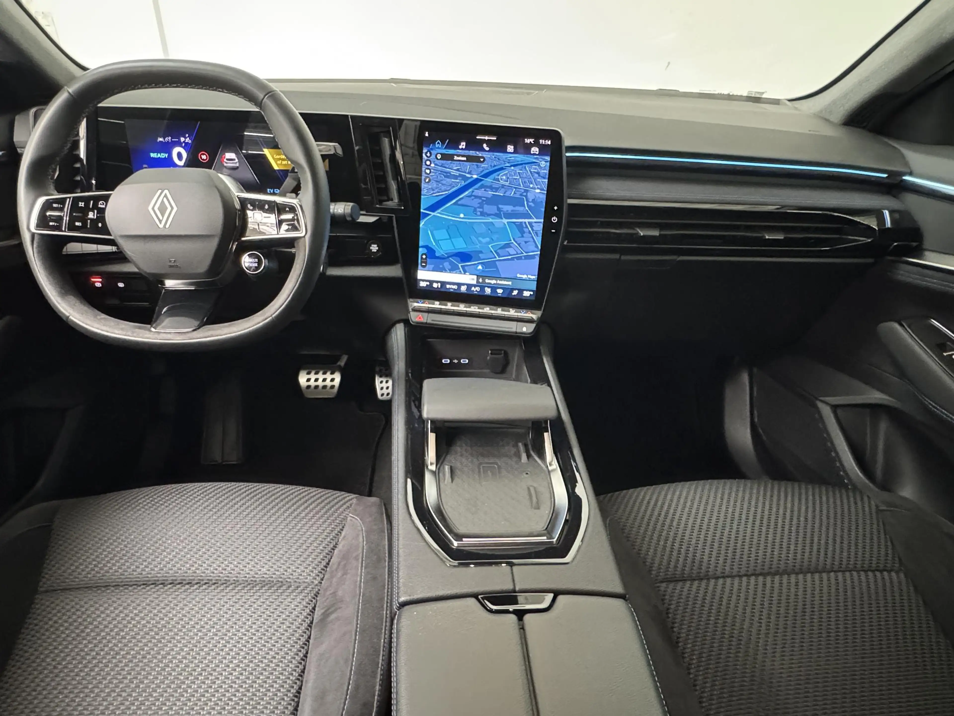 Renault Austral 1.2 E-Tech full hybrid 200 Techno Esprit Alpine | — photo 3