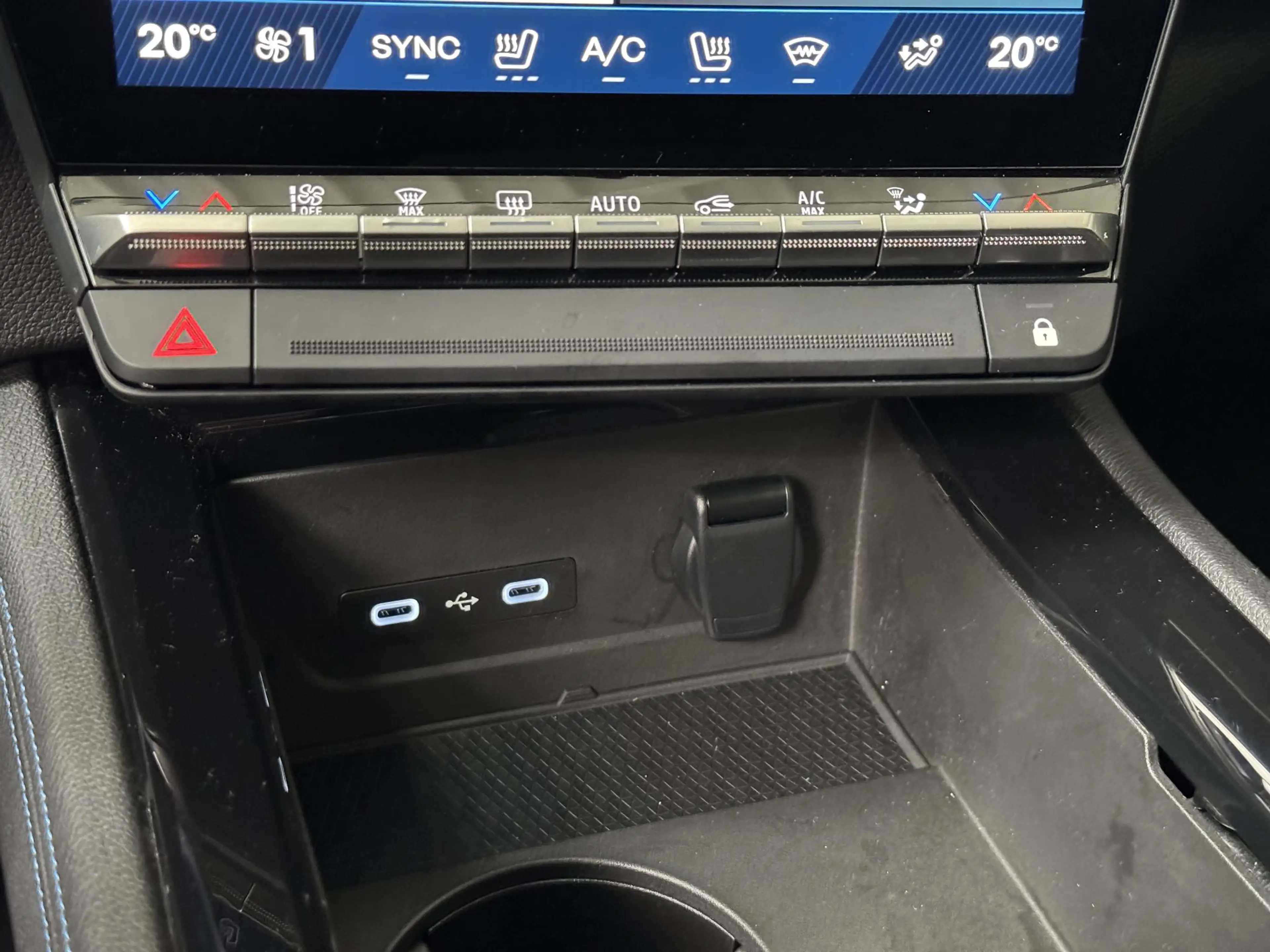 Renault Austral 1.2 E-Tech full hybrid 200 Techno Esprit Alpine | — photo 13