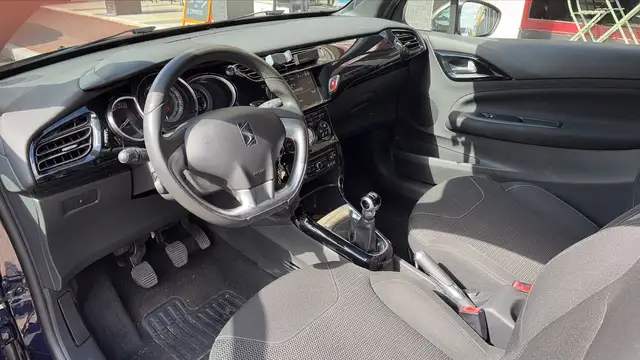 Citroen DS3 view 8