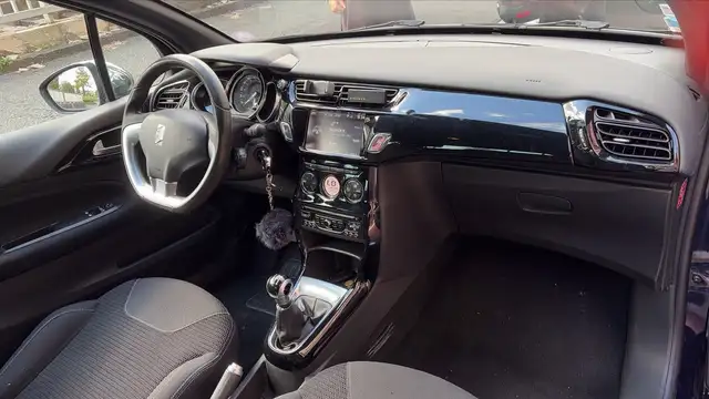 Citroen DS3 view 10