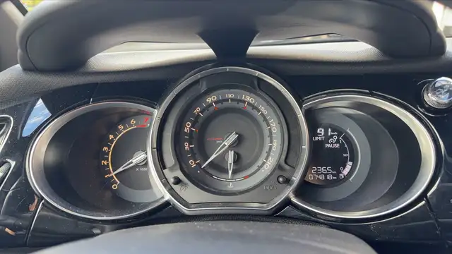 Citroen DS3 view 12