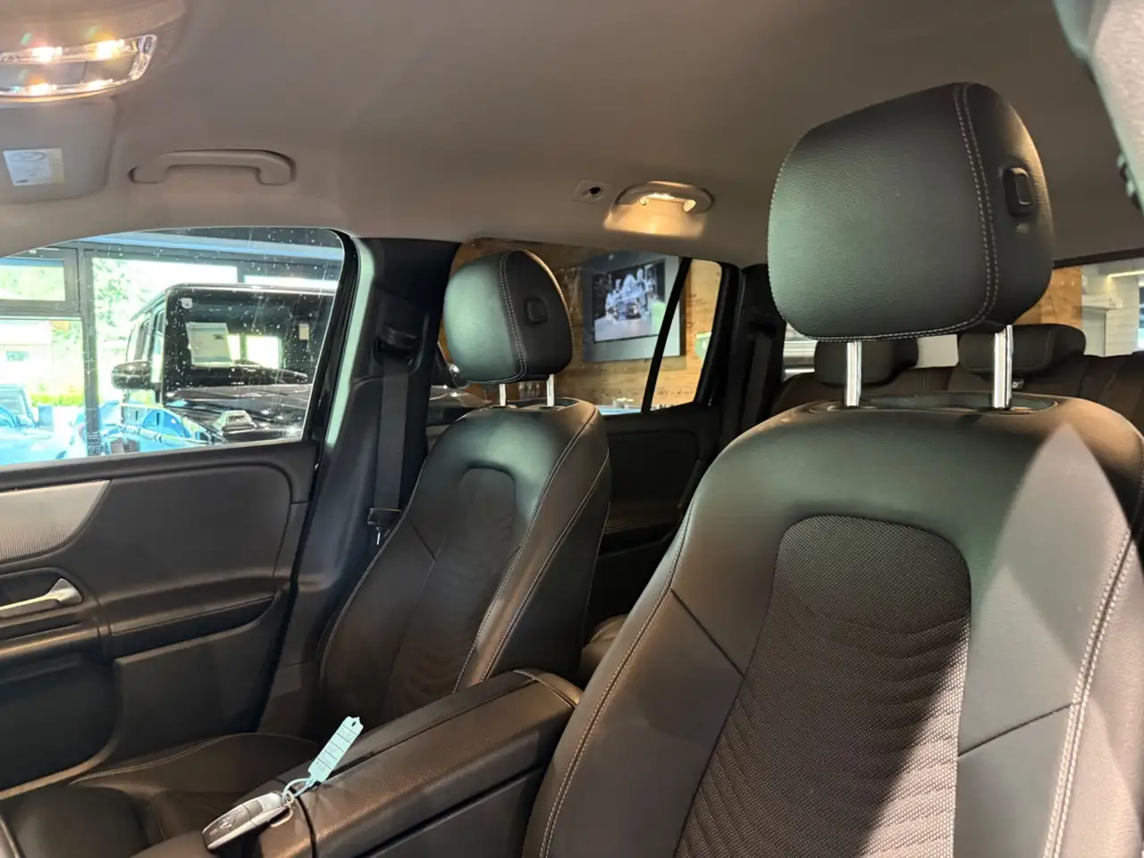 Mercedes-Benz GLB 220 GLB-Klasse GLB 220 d Style / AHK / NAVI / Soundsy Bild 23