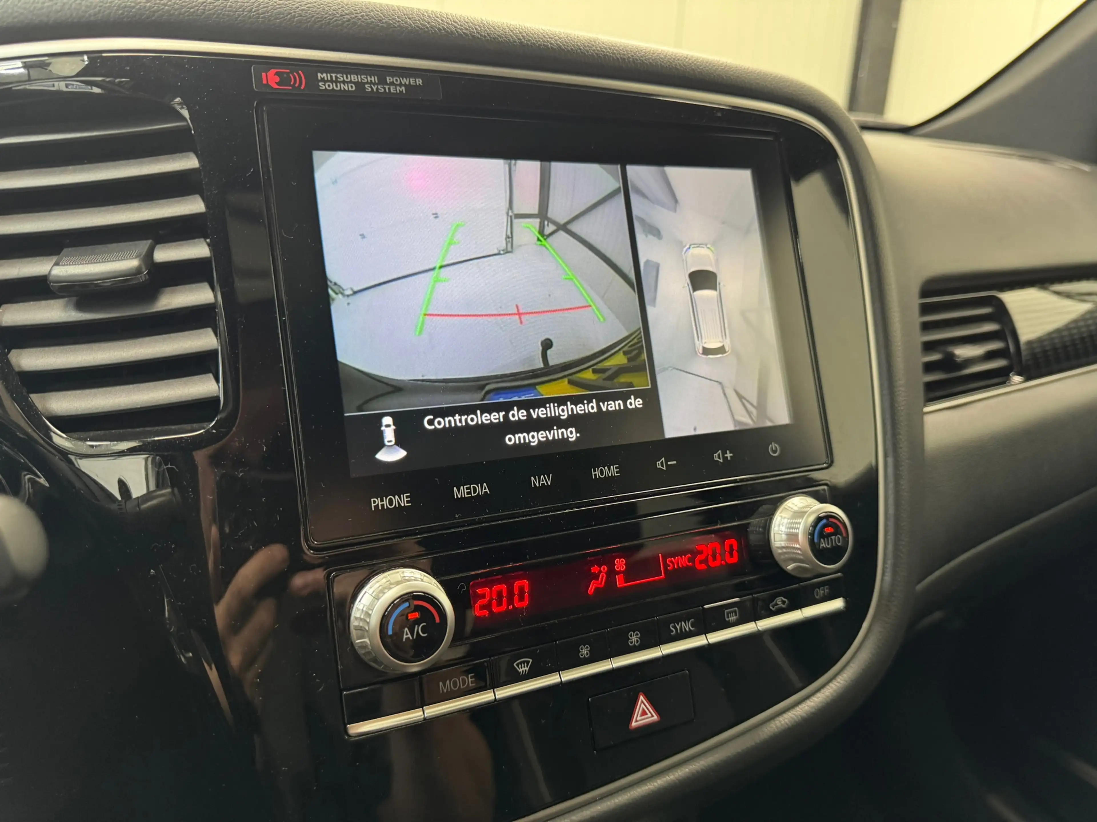 Mitsubishi Outlander 2.4 PHEV Instyle |Trekhaak|Clima|Stoelverwarming|S — photo 14