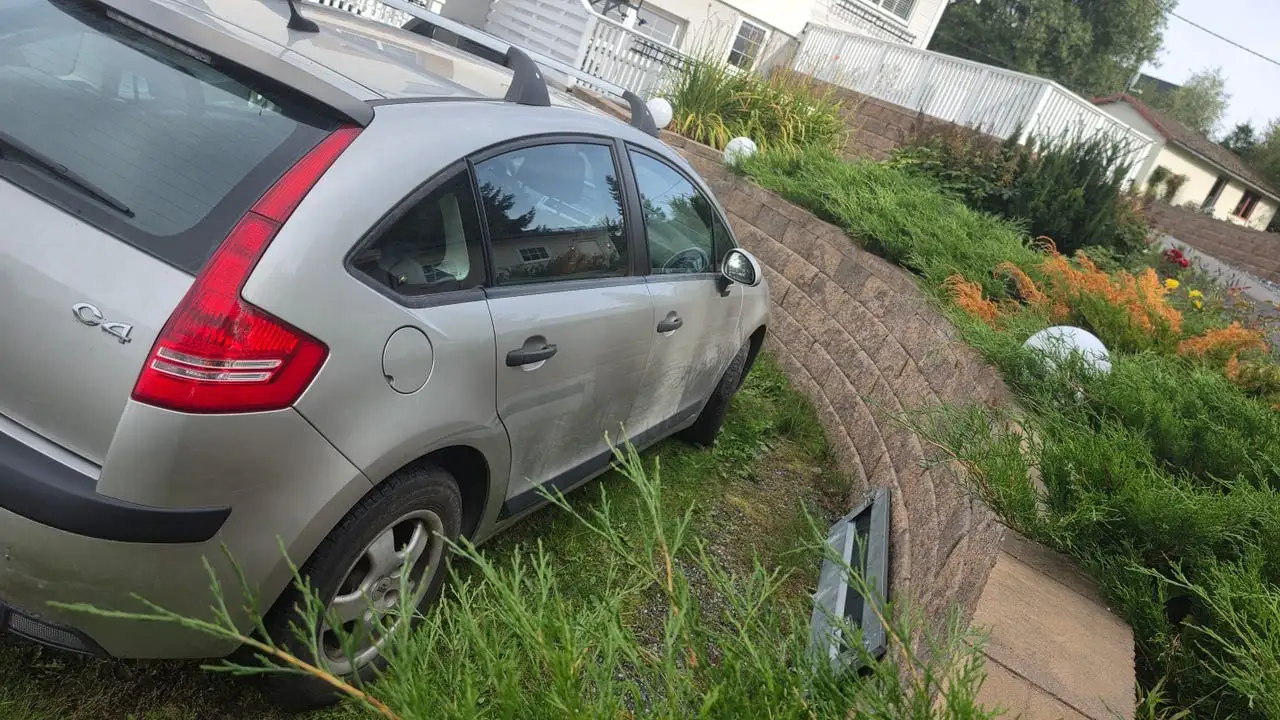 Citroen C4 Berline — photo 7