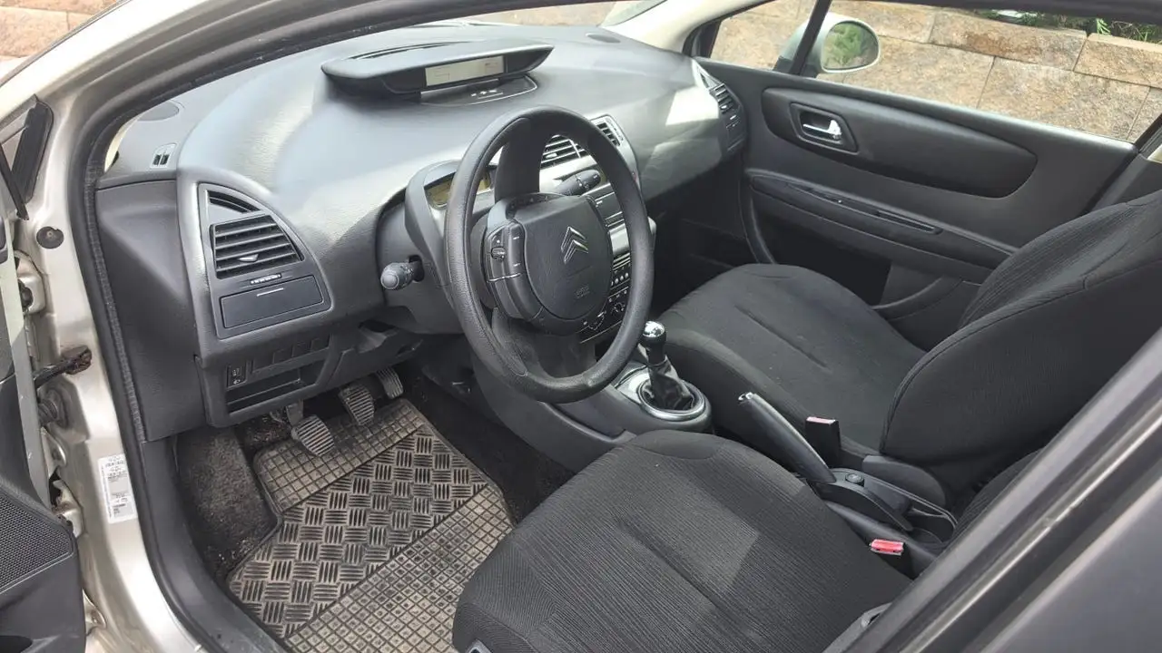 Citroen C4 Berline — photo 4