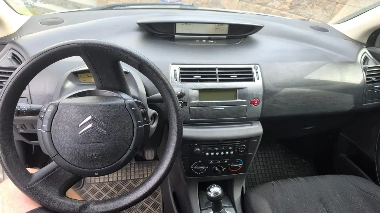 Citroen C4 Berline — photo 5