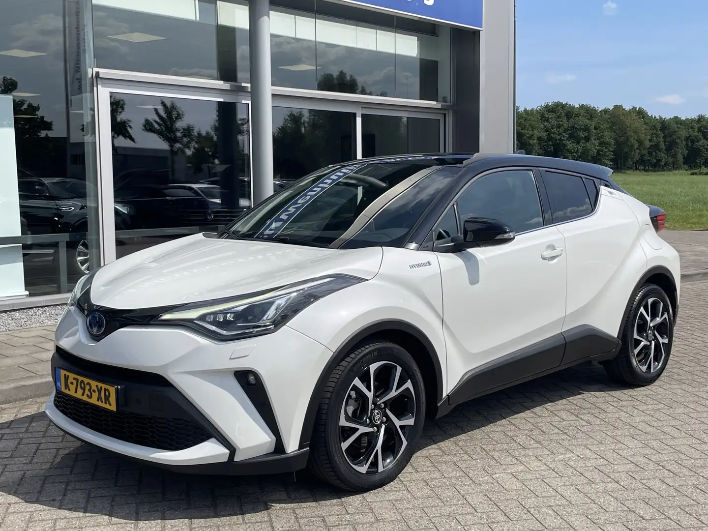 Toyota C-HR 1.8 Hybrid Bi-Tone NAVI via Apple Carplay / Androi Blanc - 2