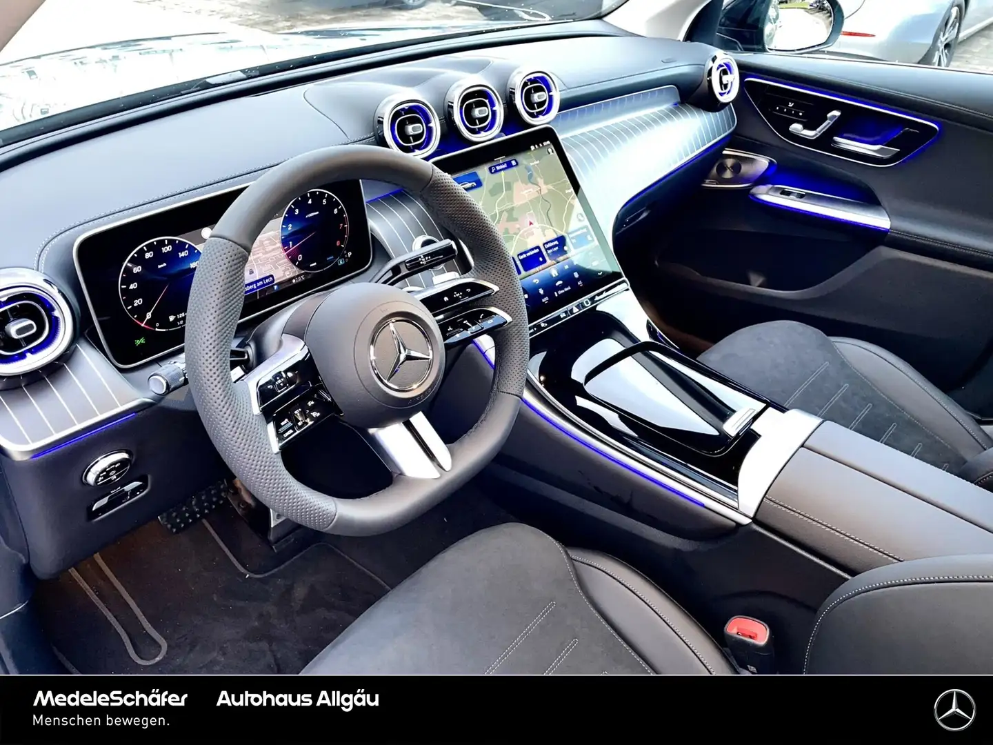 Mercedes-Benz GLC 300 GLC 300 4M AMG Night Distr AHK DigLi Burm3D Pano Silber - 2