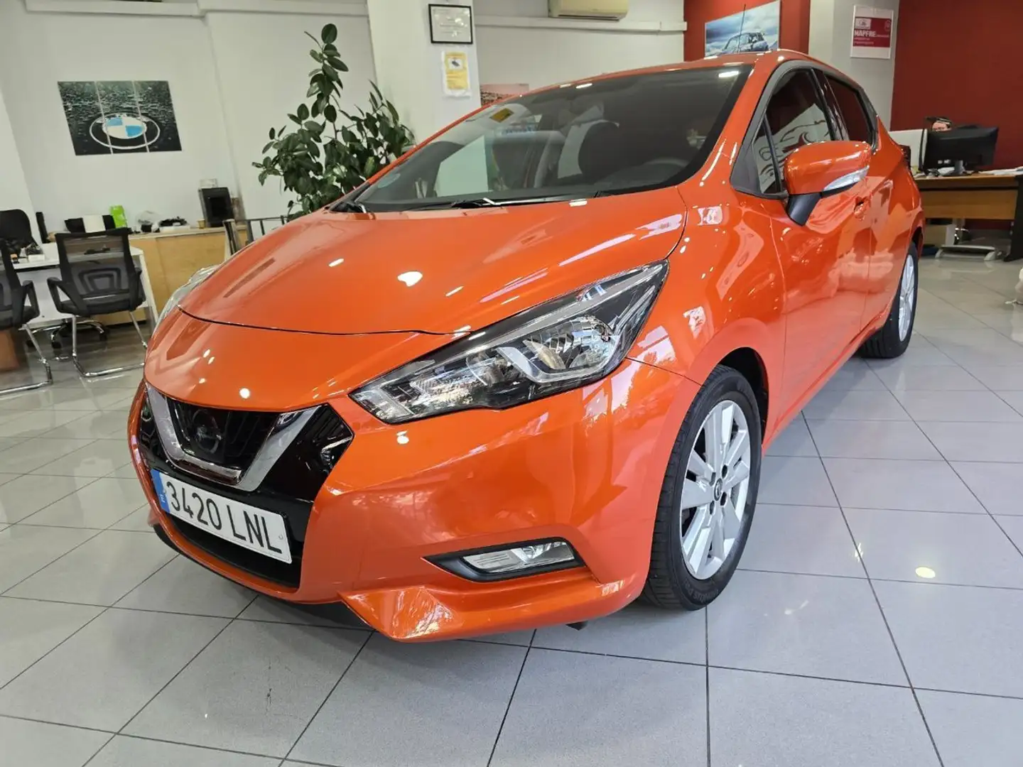 Nissan Micra IGT 68 kW 92 CV E6DF Acenta Naranja - 2