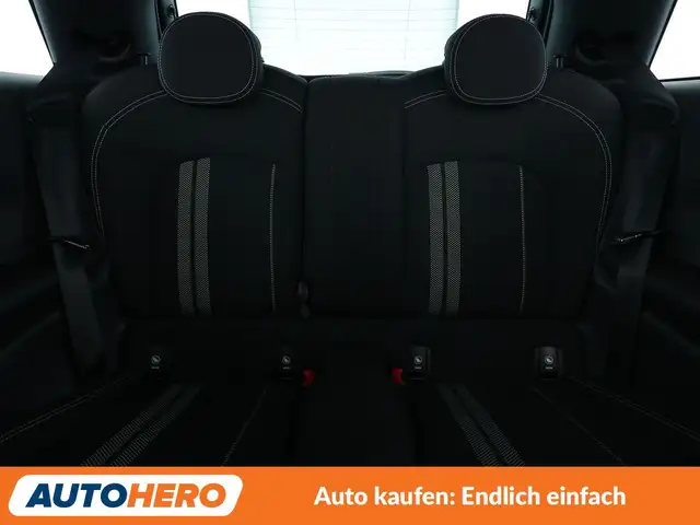 Mini Hatch view 15