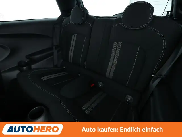 Mini Hatch view 14