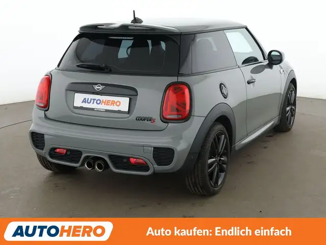 Mini Hatch view 6