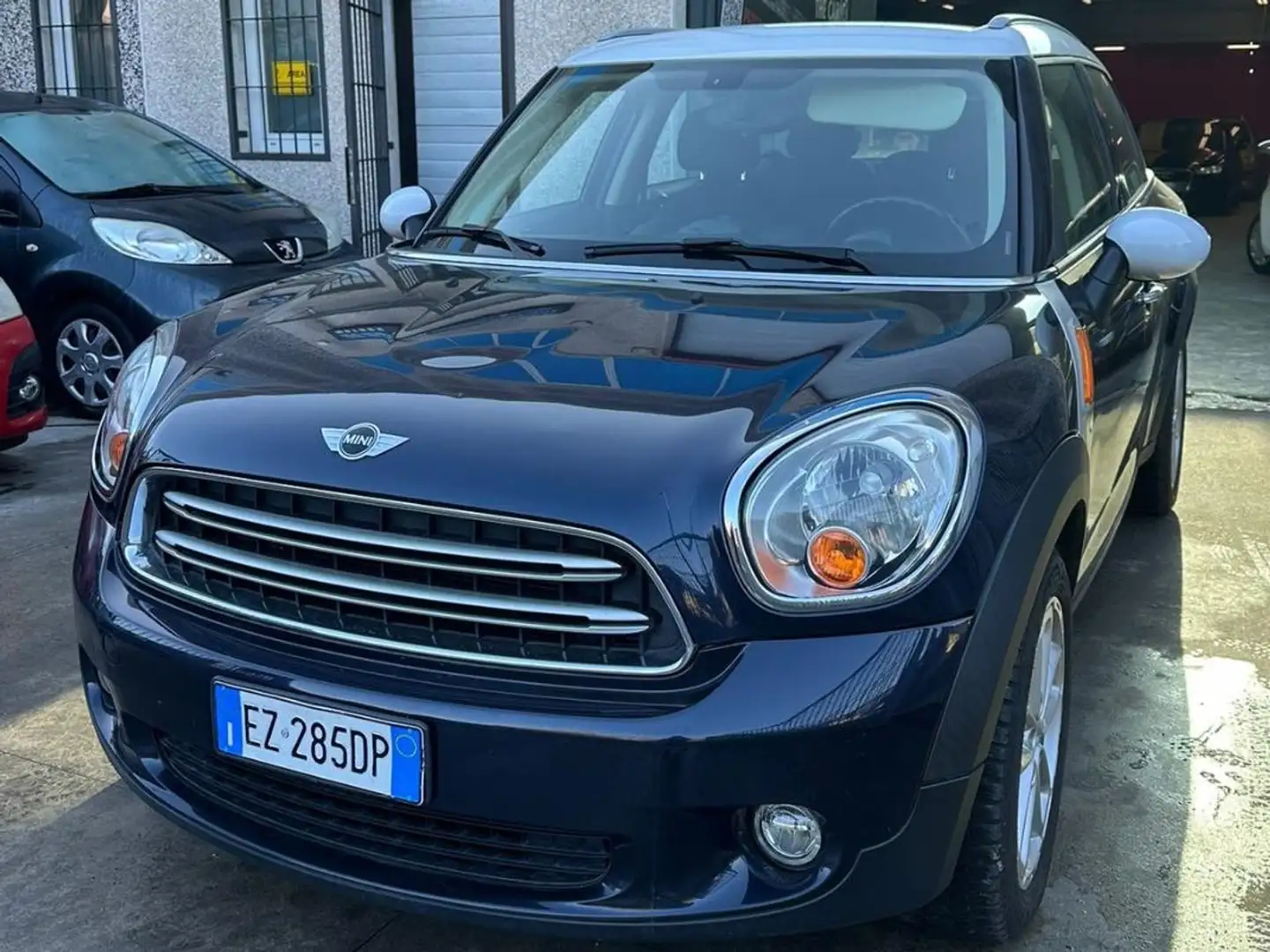 MINI Cooper D Countryman Mini Countryman R60 2.0 Business auto E6 Bleu - 1