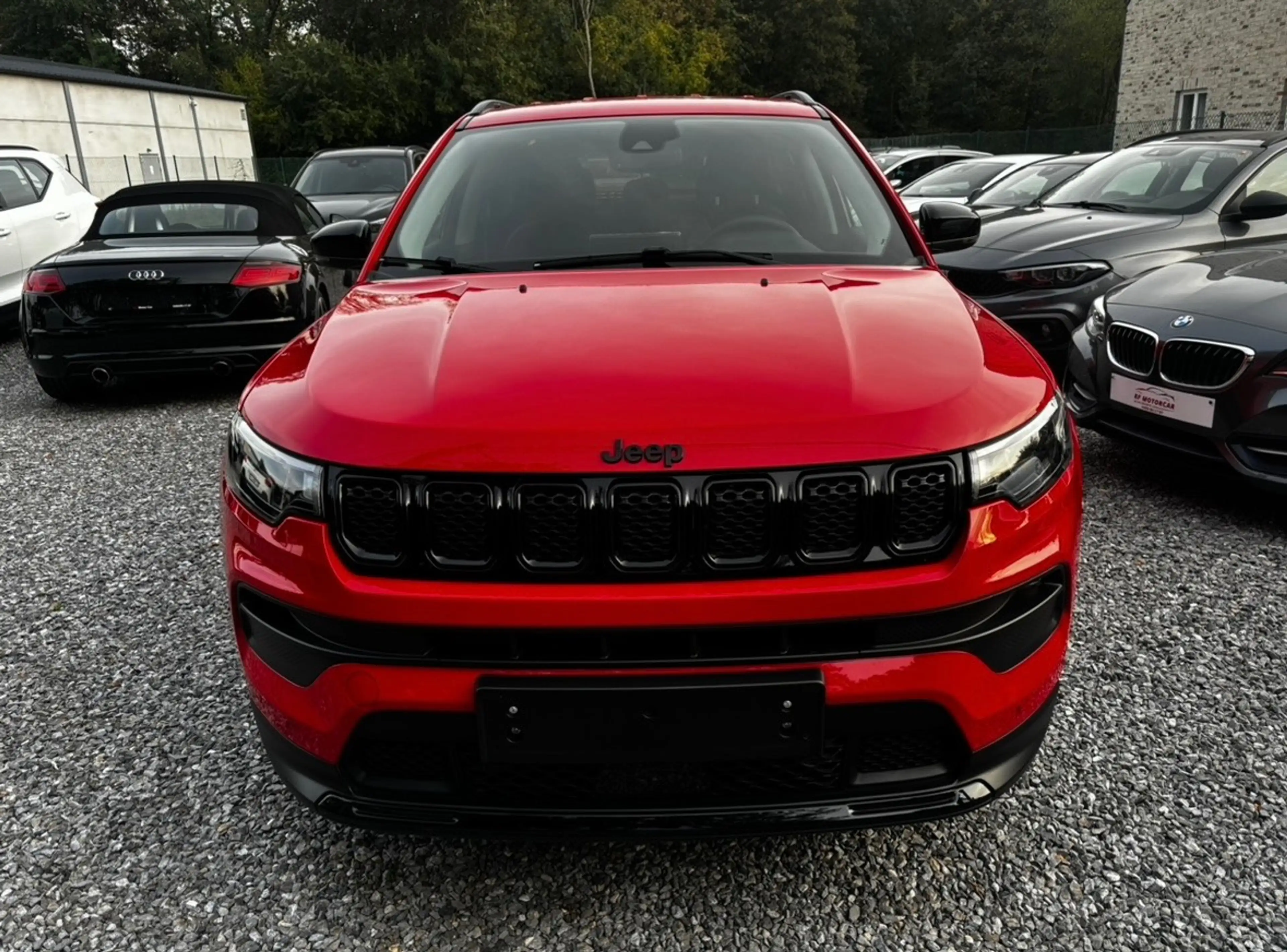 Jeep Compass Night Eagle * ÉTAT SHOWROOM * CAMÉRA * CARPLAY * GARANTIE — photo 2