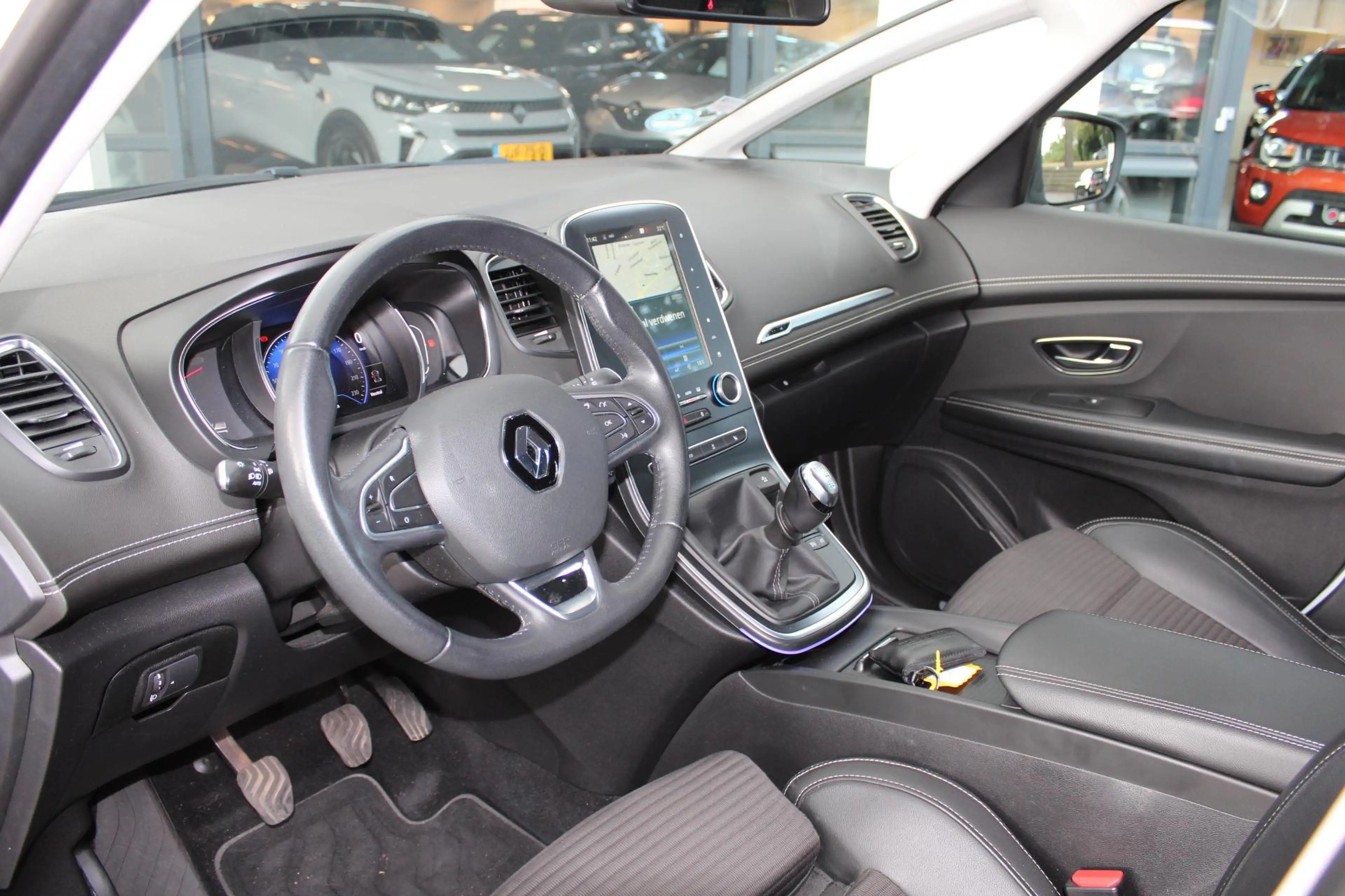 Renault Grand Scenic 1.3 TCe Intens 140 pk, Winterpakket, Trekhaak, 185 — photo 3