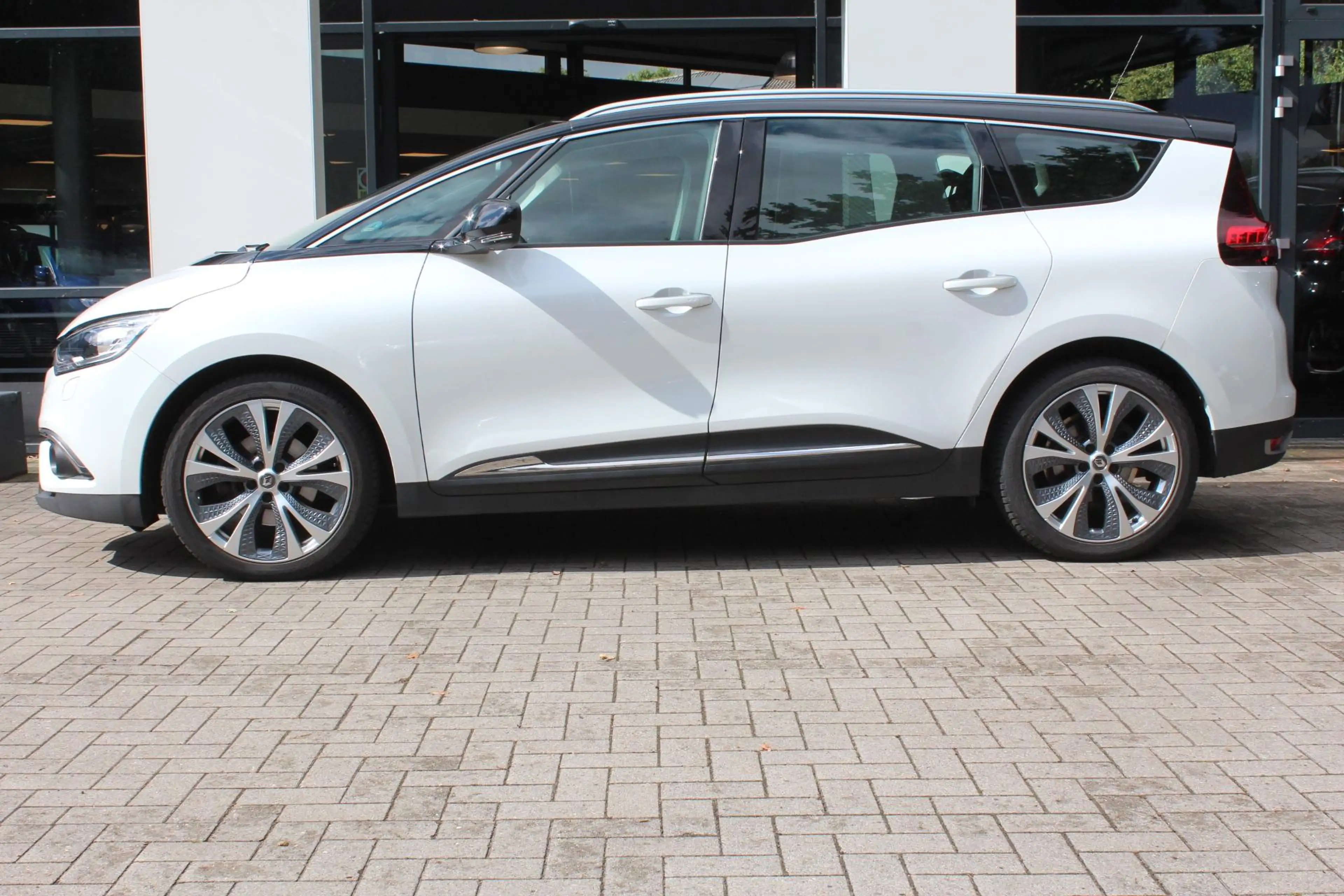 Renault Grand Scenic 1.3 TCe Intens 140 pk, Winterpakket, Trekhaak, 185 — photo 4